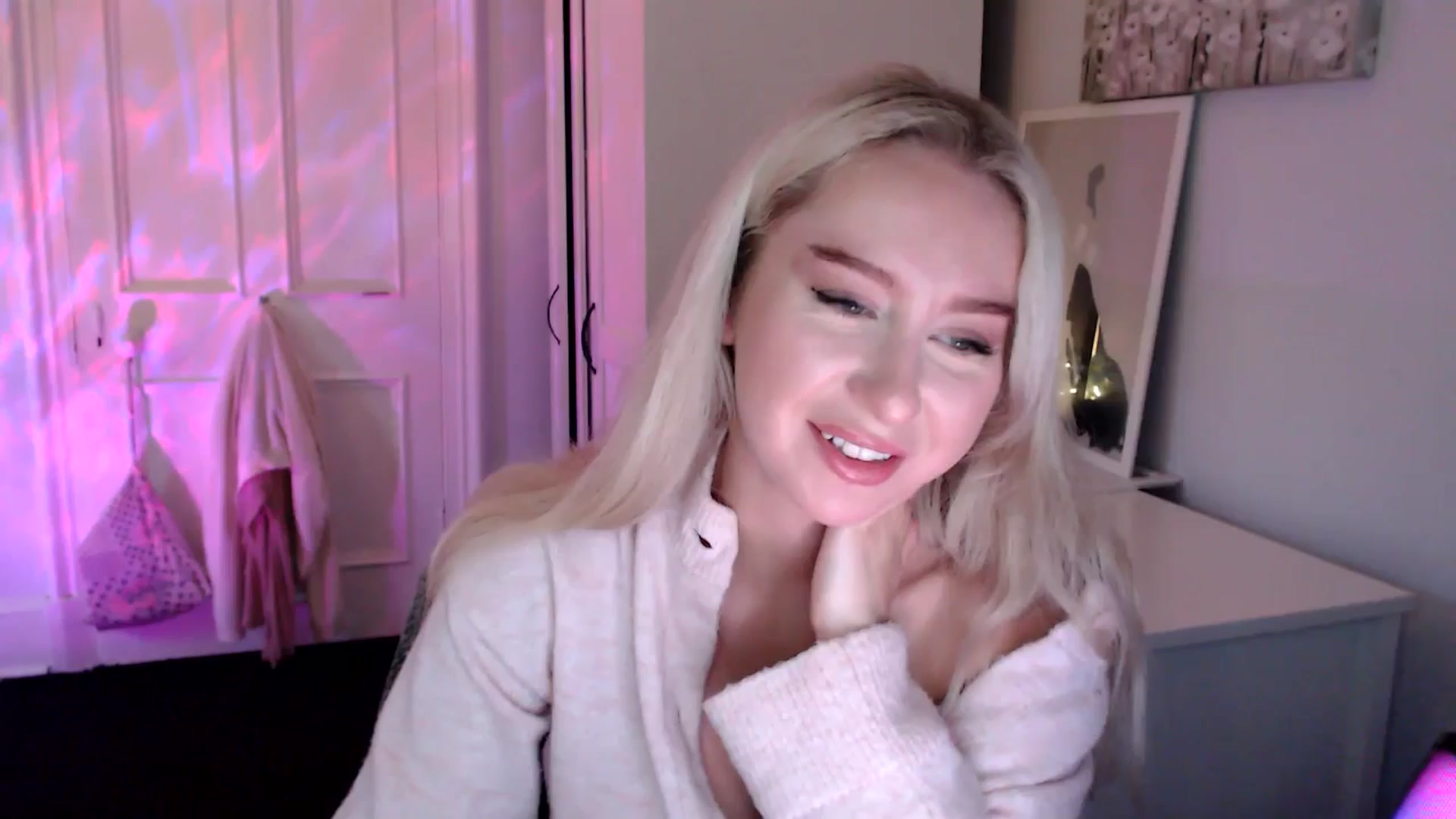 Gallery image thumbnail from British_Cutie's myfreecams stream on, 07/14/2025, 21:56 image 9 of 20