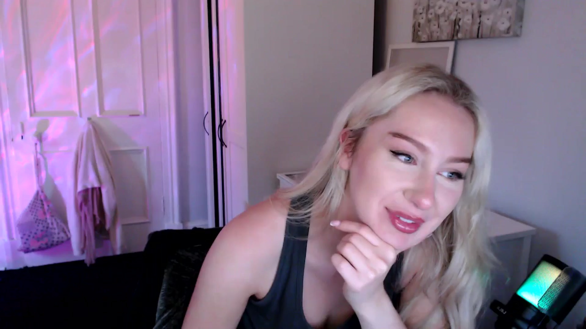 Gallery image thumbnail from British_Cutie's myfreecams stream on, 07/16/2025, 21:13 image 1 of 20