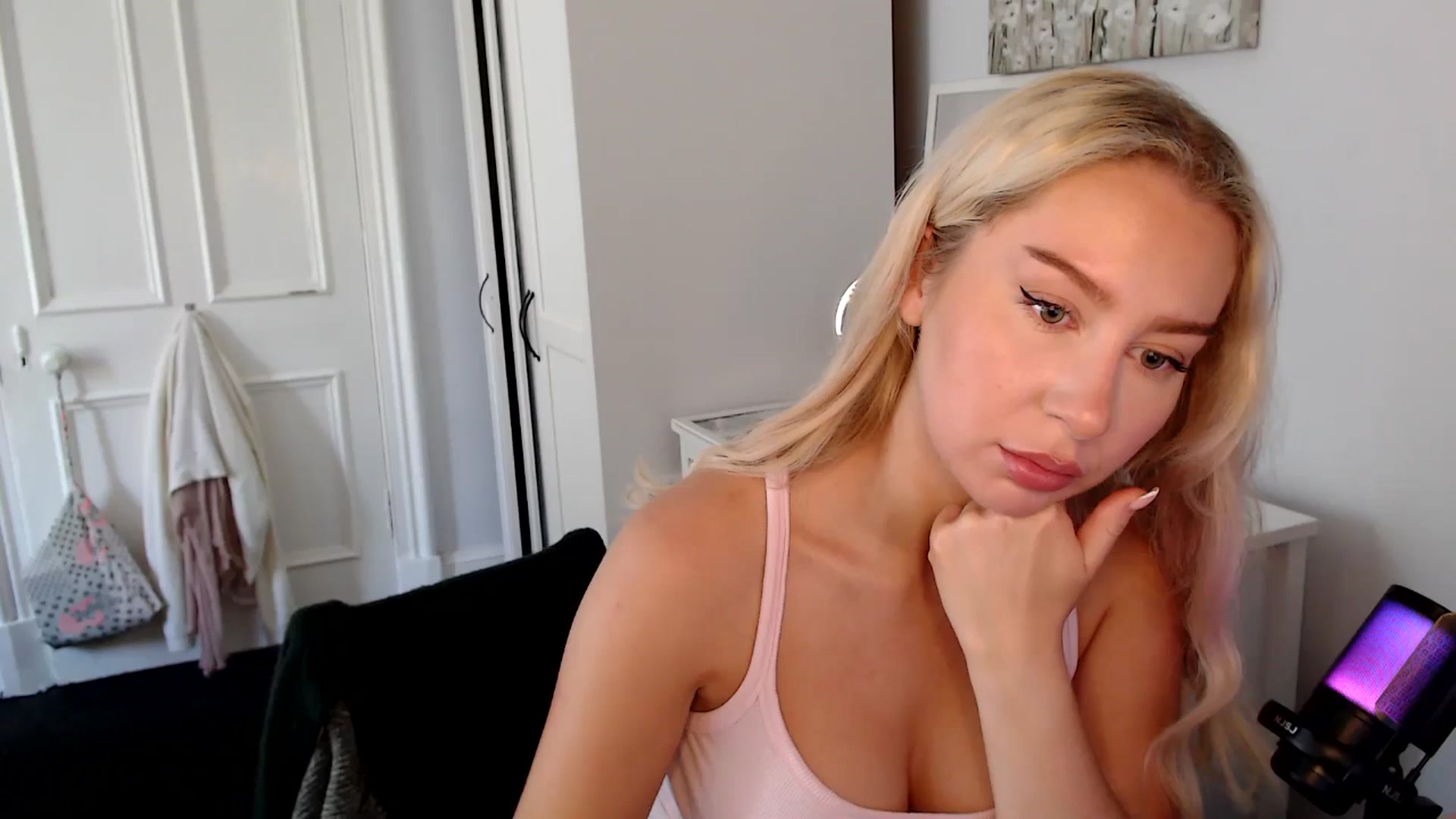 Gallery image thumbnail from British_Cutie's myfreecams stream on, 07/17/2025, 09:56 image 13 of 20
