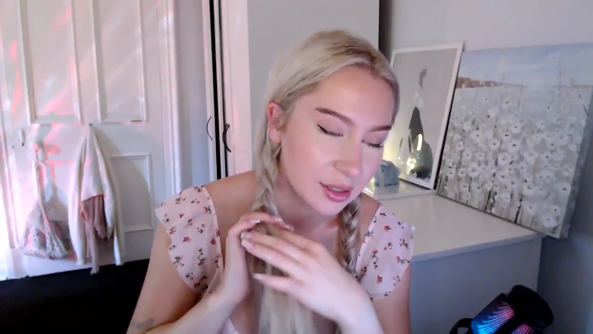 Gallery image thumbnail from British_Cutie's myfreecams stream on, 07/19/2025, 17:11 image 12 of 20
