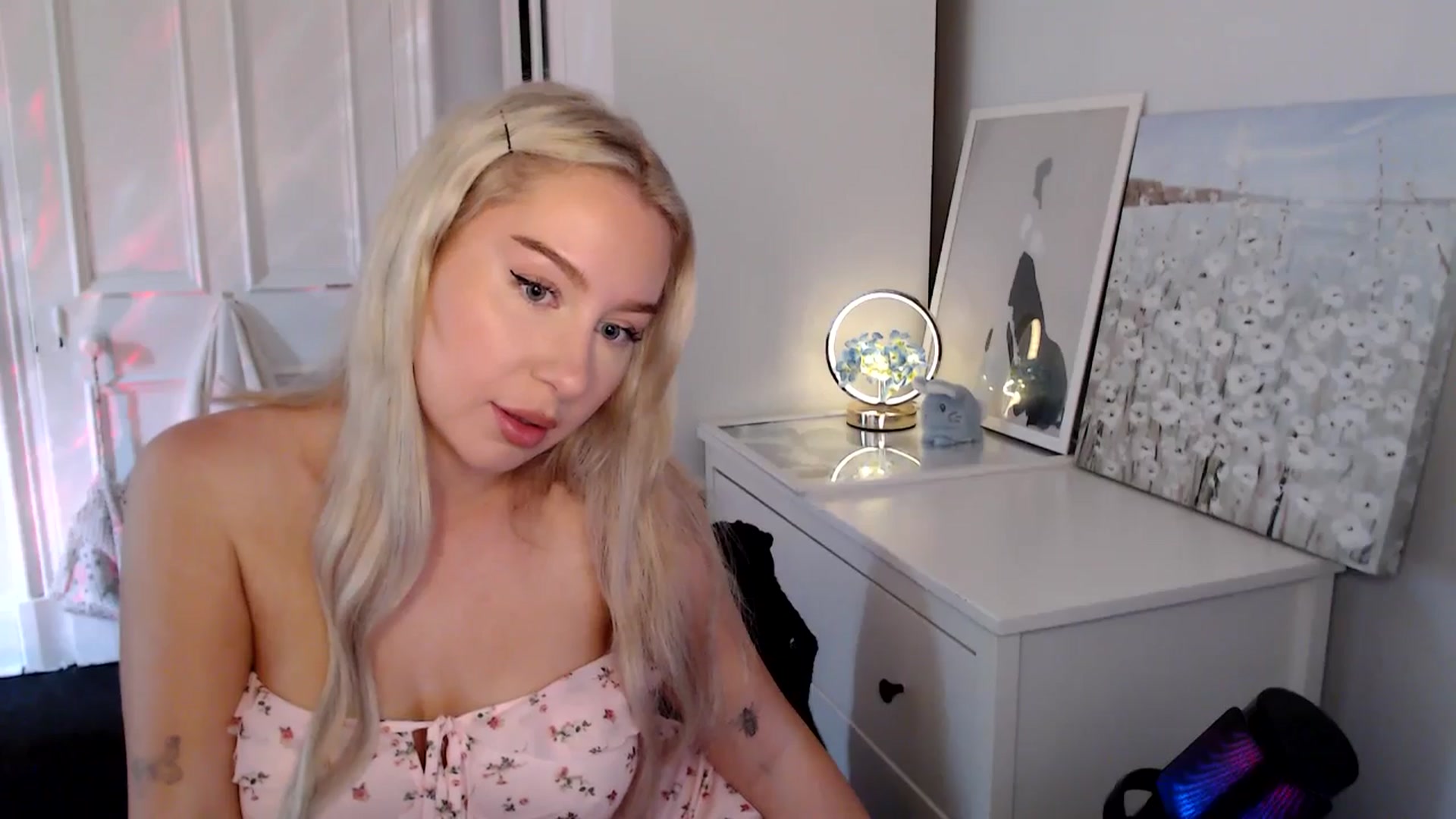 Gallery image thumbnail from British_Cutie's myfreecams stream on, 07/19/2025, 17:11 image 4 of 20