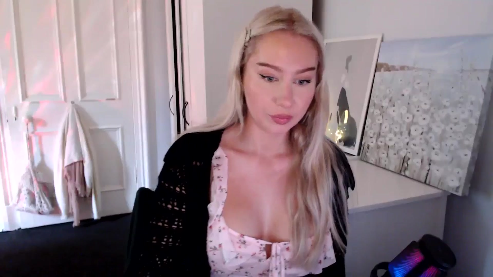 Gallery image thumbnail from British_Cutie's myfreecams stream on, 07/19/2025, 17:11 image 5 of 20