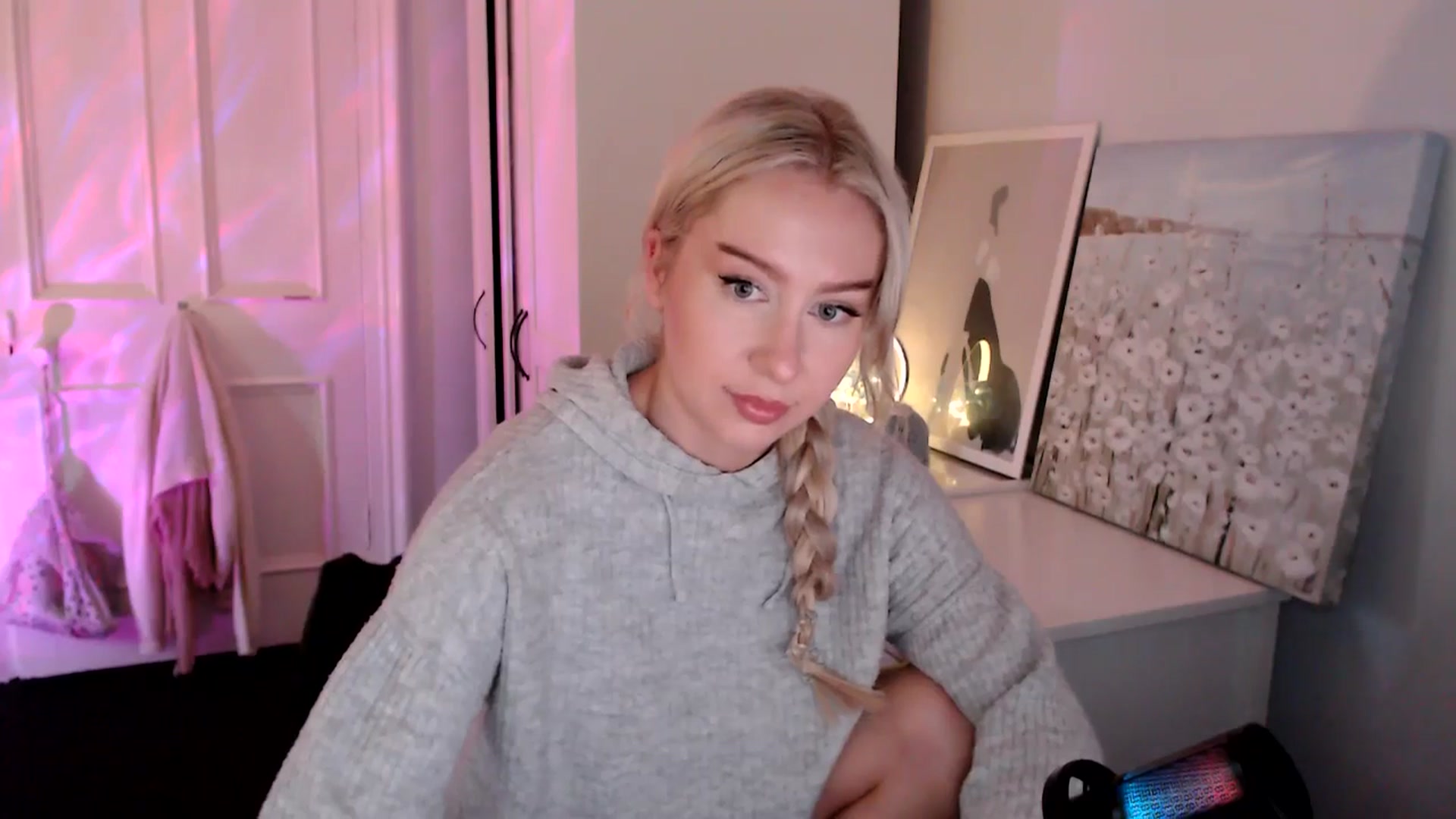 Gallery image thumbnail from British_Cutie's myfreecams stream on, 07/20/2025, 18:38 image 7 of 20