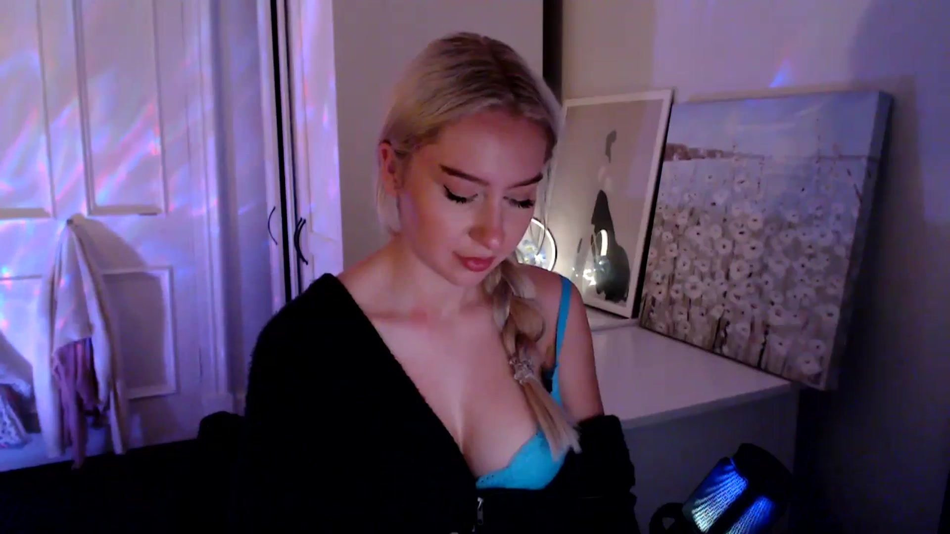 Gallery image thumbnail from British_Cutie's myfreecams stream on, 07/20/2025, 22:40 image 8 of 20