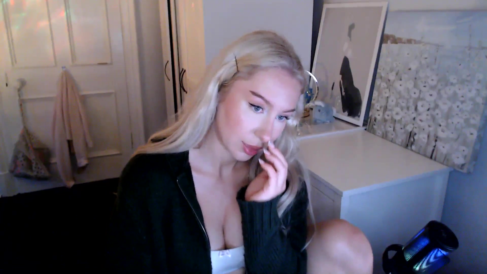 Gallery image thumbnail from British_Cutie's myfreecams stream on, 07/21/2025, 21:53 image 9 of 20