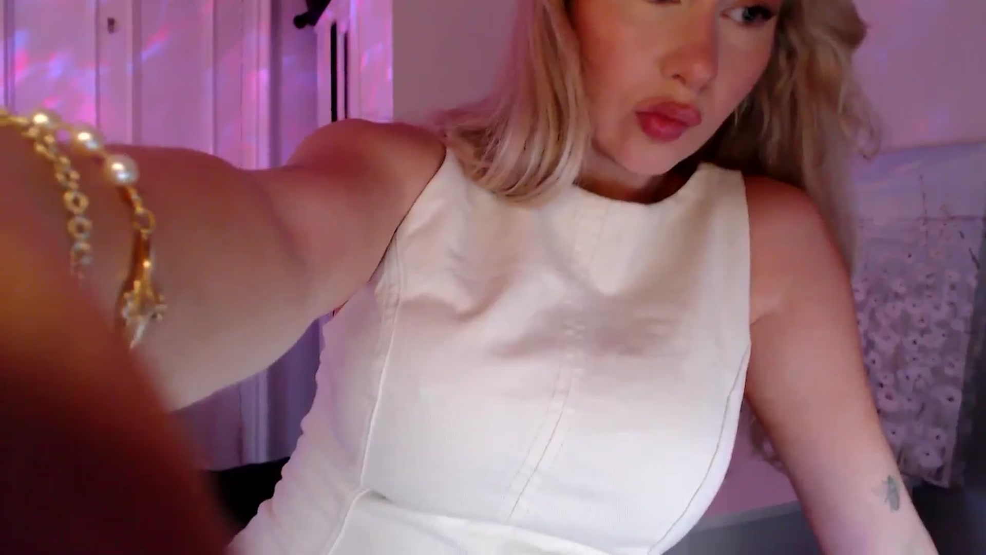 Gallery image thumbnail from British_Cutie's myfreecams stream on, 07/21/2025, 21:53 image 2 of 20