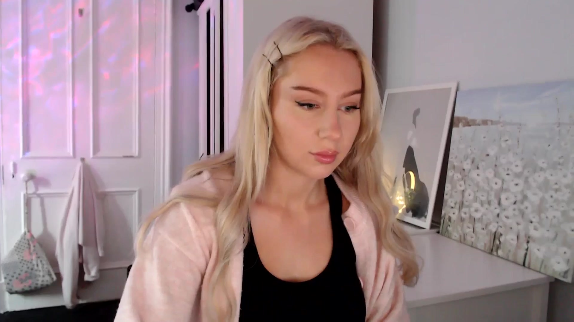 Gallery image thumbnail from British_Cutie's myfreecams stream on, 07/22/2025, 12:44 image 11 of 20