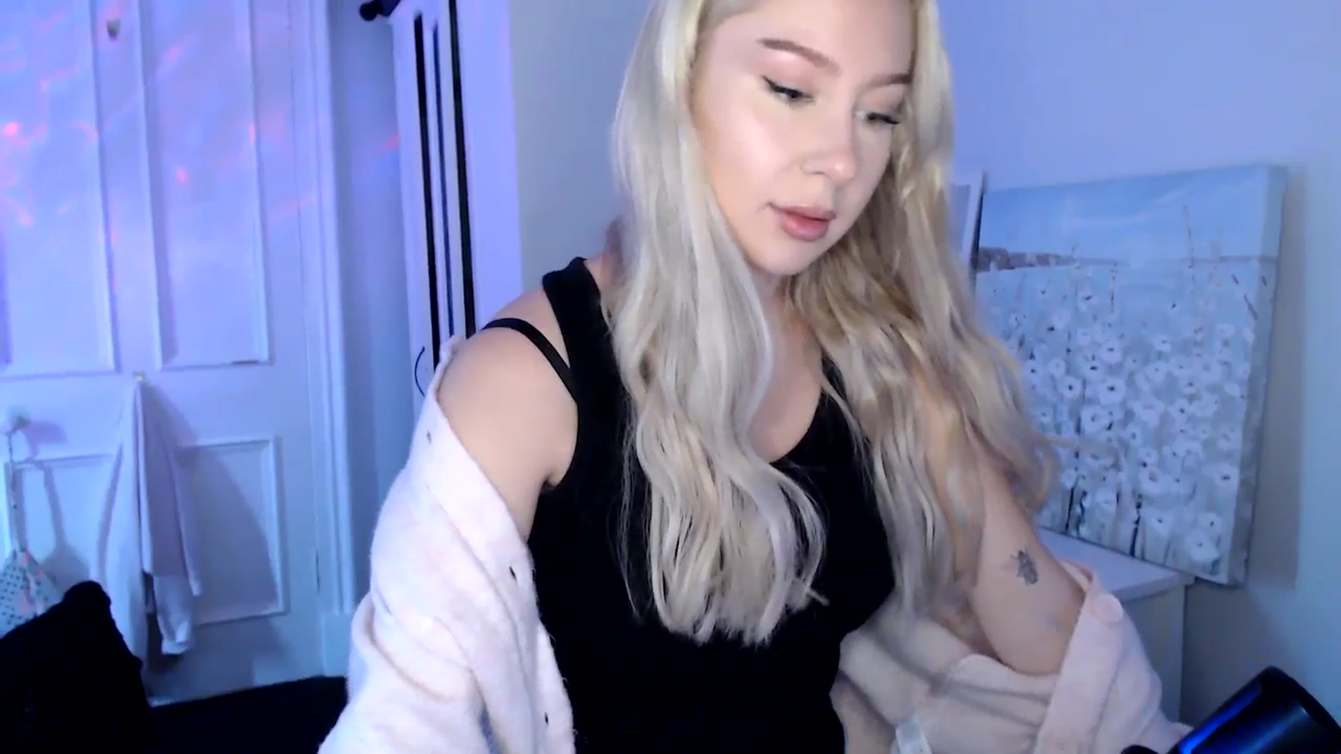 Gallery image thumbnail from British_Cutie's myfreecams stream on, 07/22/2025, 12:44 image 2 of 20
