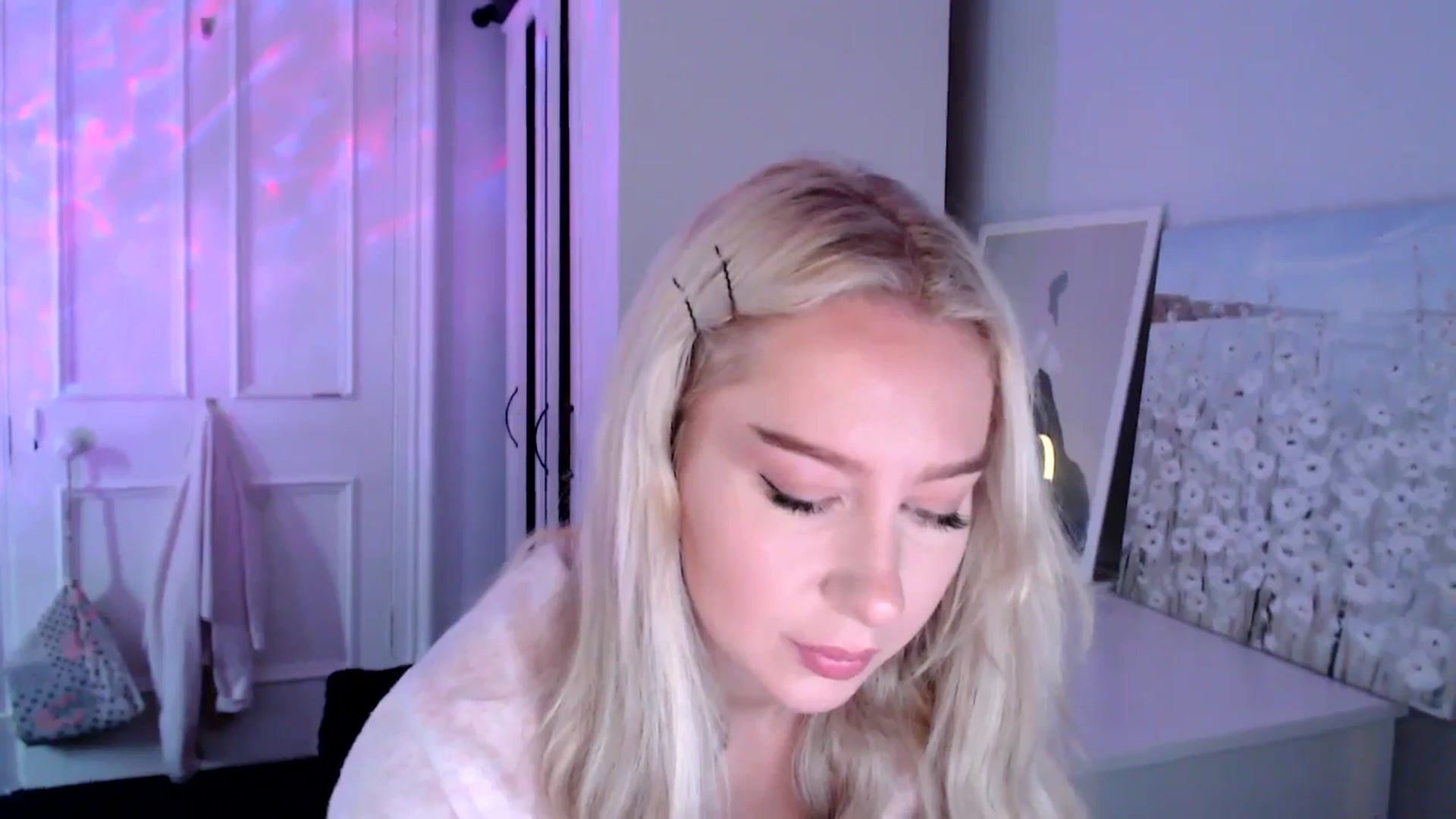 Gallery image thumbnail from British_Cutie's myfreecams stream on, 07/22/2025, 12:44 image 14 of 20