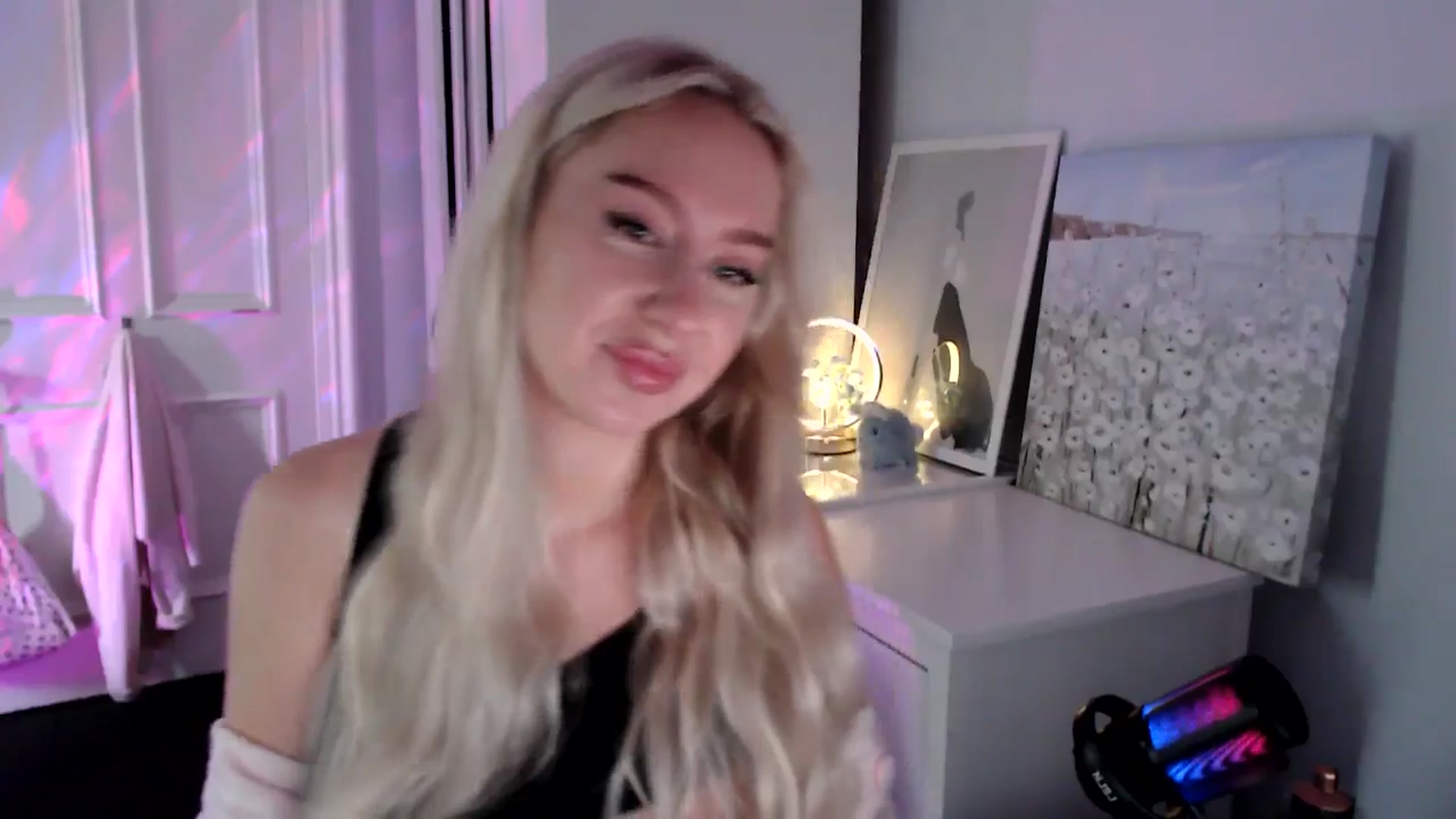 Gallery image thumbnail from British_Cutie's myfreecams stream on, 07/22/2025, 16:02 image 19 of 20