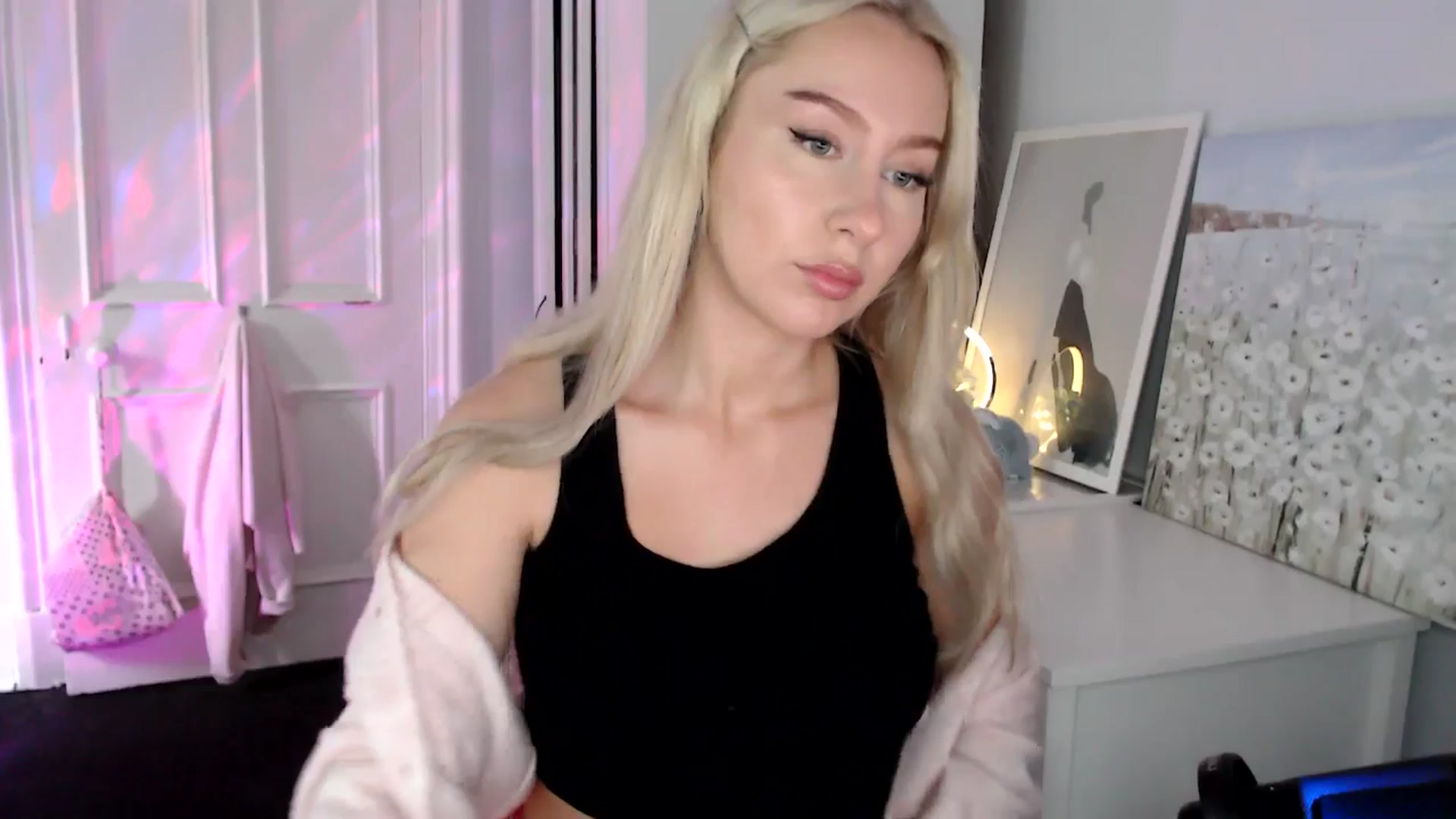 Gallery image thumbnail from British_Cutie's myfreecams stream on, 07/22/2025, 16:02 image 2 of 20