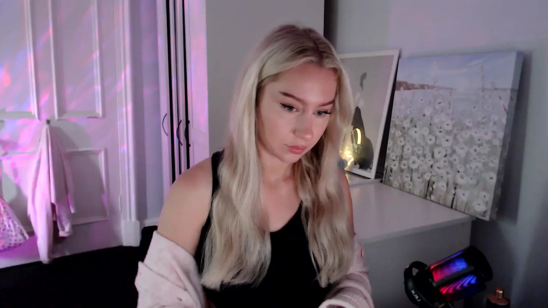 Gallery image thumbnail from British_Cutie's myfreecams stream on, 07/22/2025, 16:02 image 18 of 20