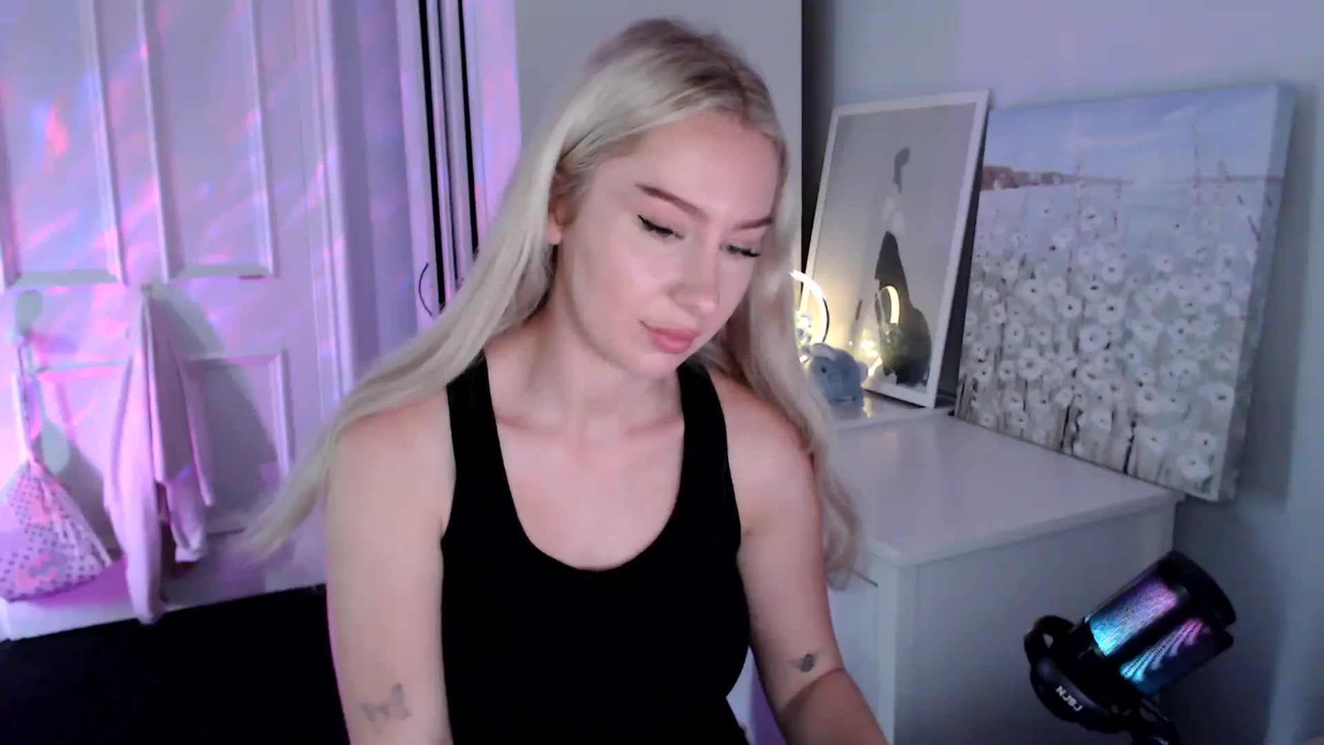 Gallery image thumbnail from British_Cutie's myfreecams stream on, 07/22/2025, 17:23 image 14 of 20