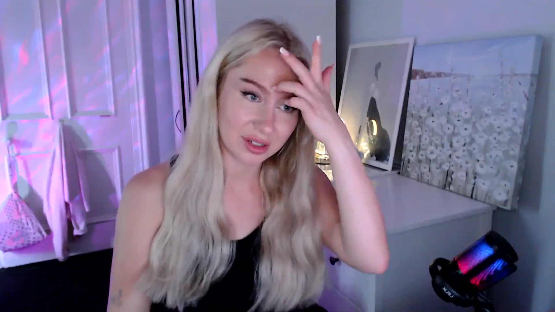 Gallery image thumbnail from British_Cutie's myfreecams stream on, 07/22/2025, 17:23 image 11 of 20