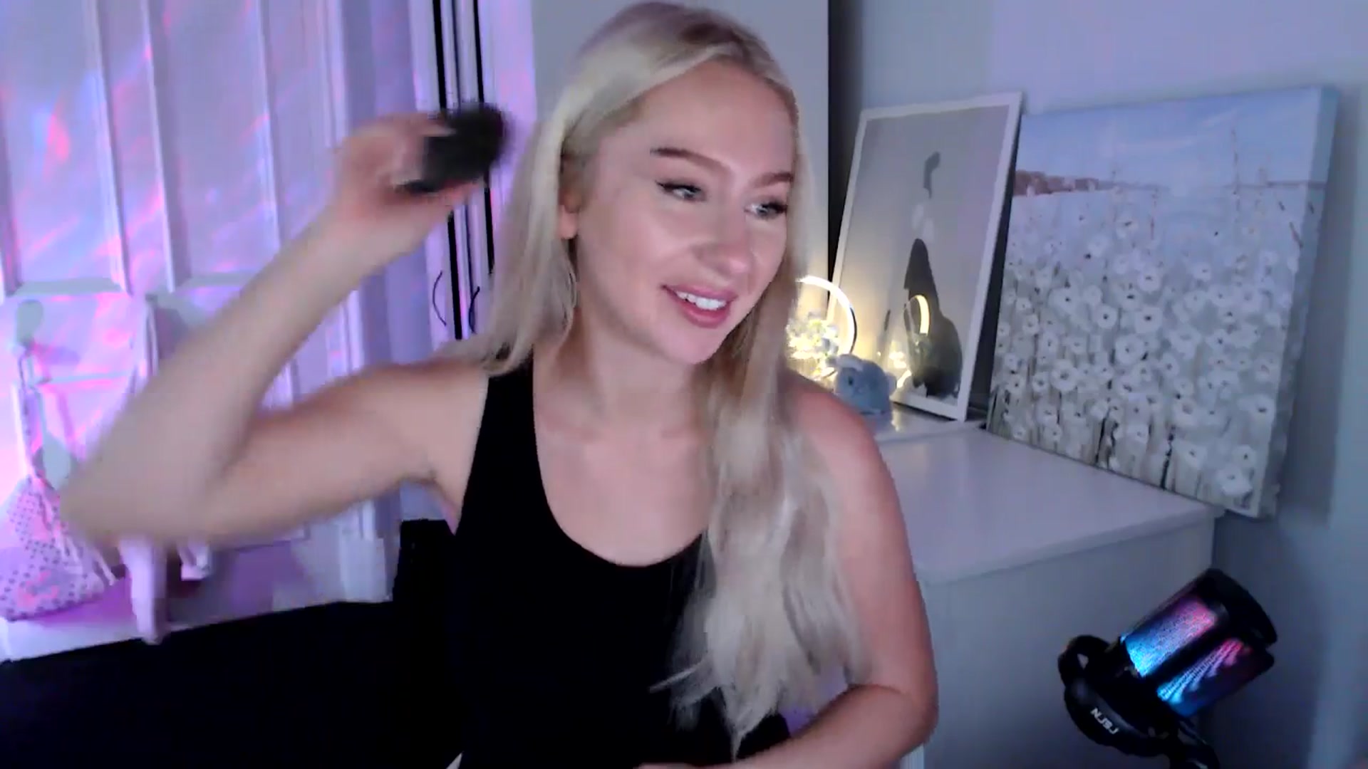 Gallery image thumbnail from British_Cutie's myfreecams stream on, 07/22/2025, 17:23 image 13 of 20