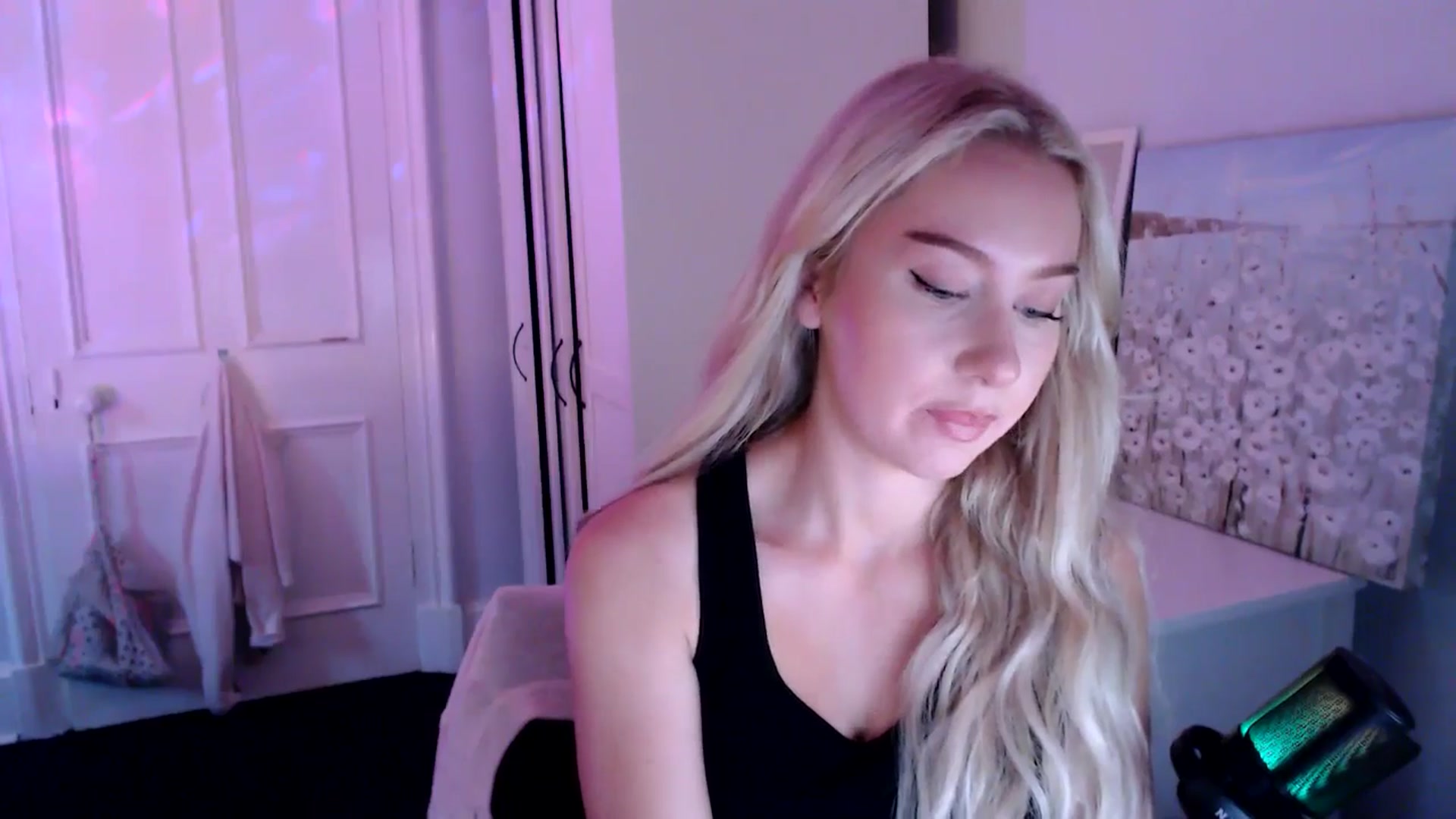 Gallery image thumbnail from British_Cutie's myfreecams stream on, 07/22/2025, 20:06 image 15 of 20