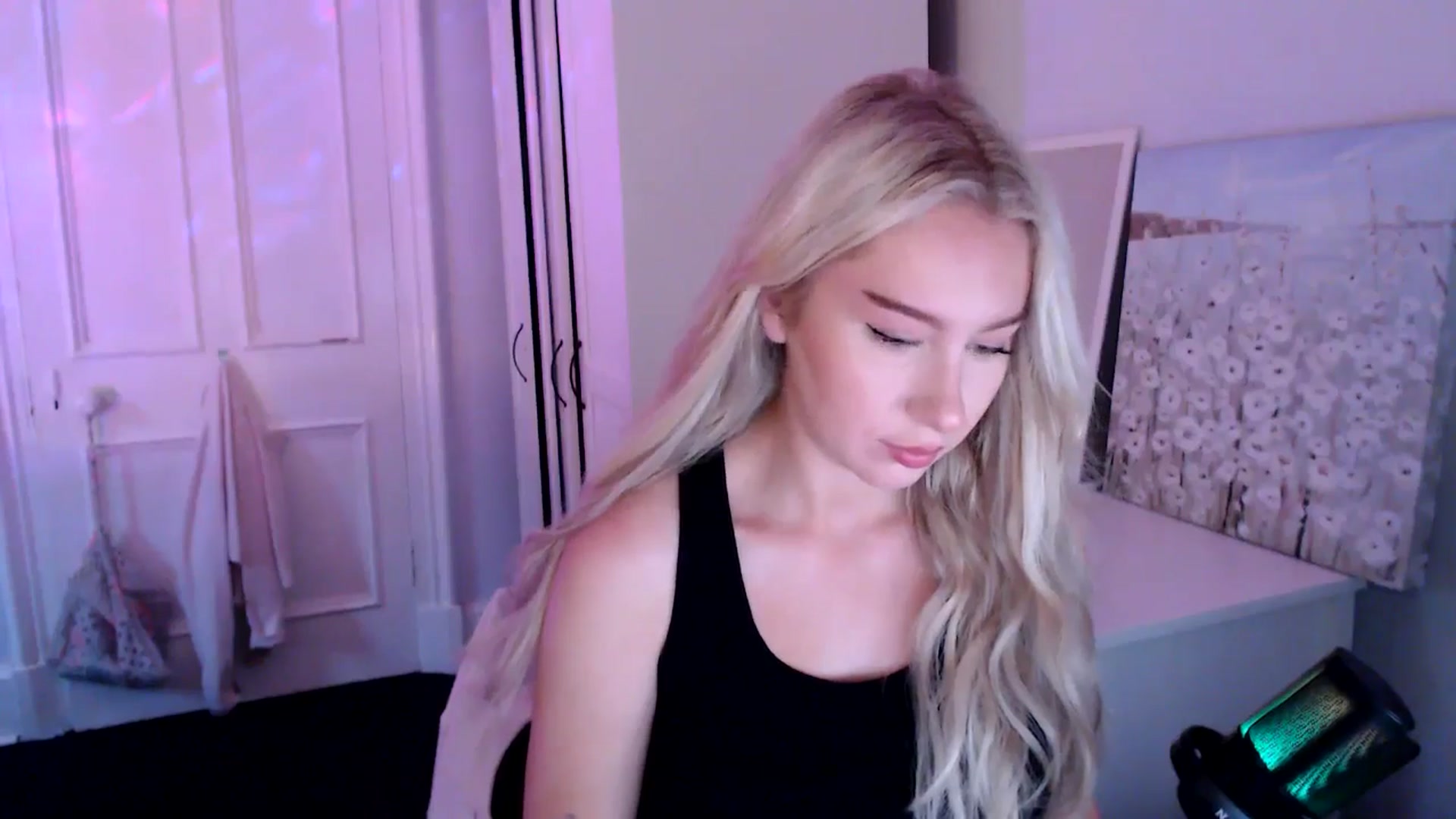 Gallery image thumbnail from British_Cutie's myfreecams stream on, 07/22/2025, 20:06 image 14 of 20