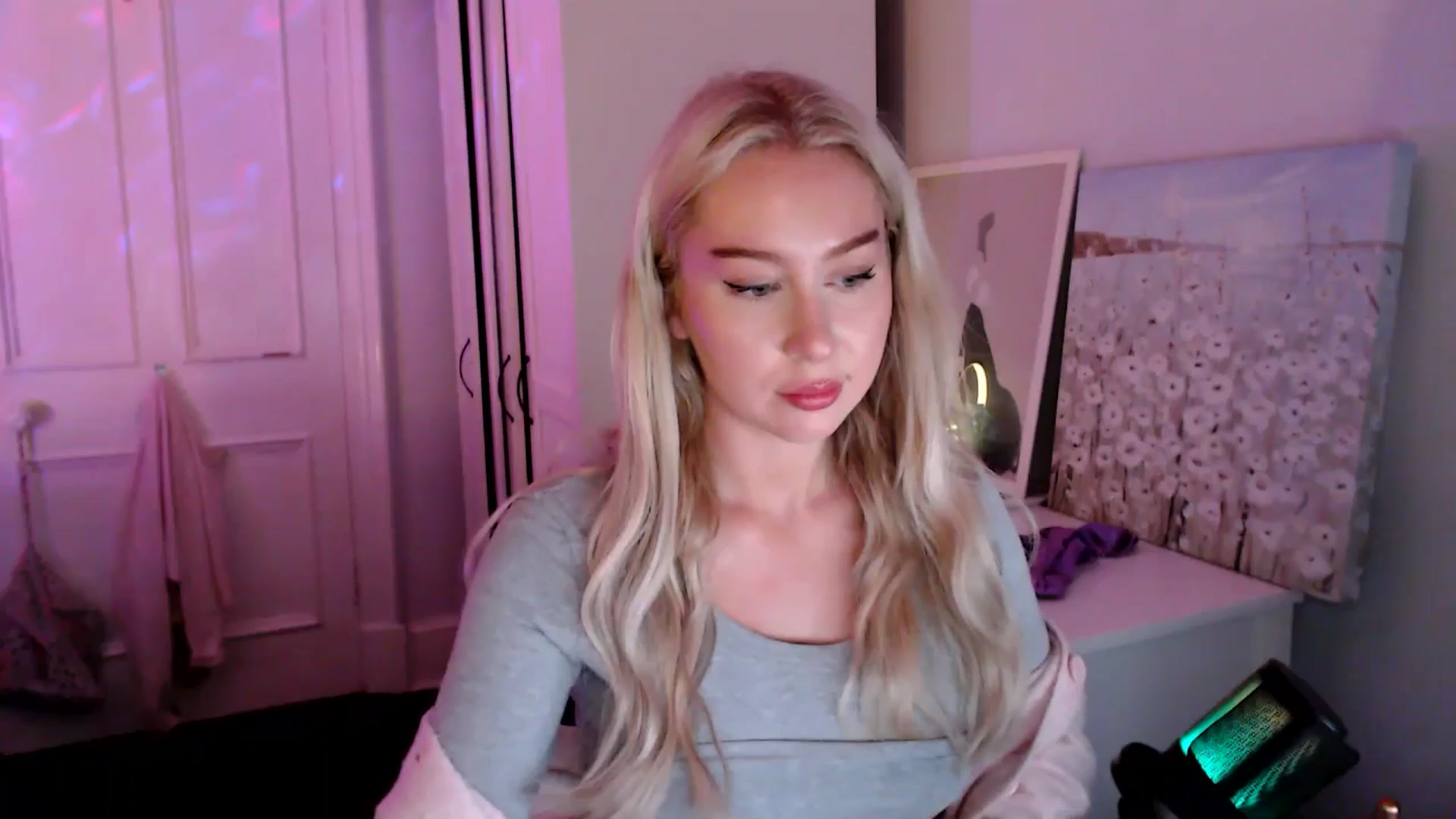 Gallery image thumbnail from British_Cutie's myfreecams stream on, 07/22/2025, 22:07 image 1 of 20