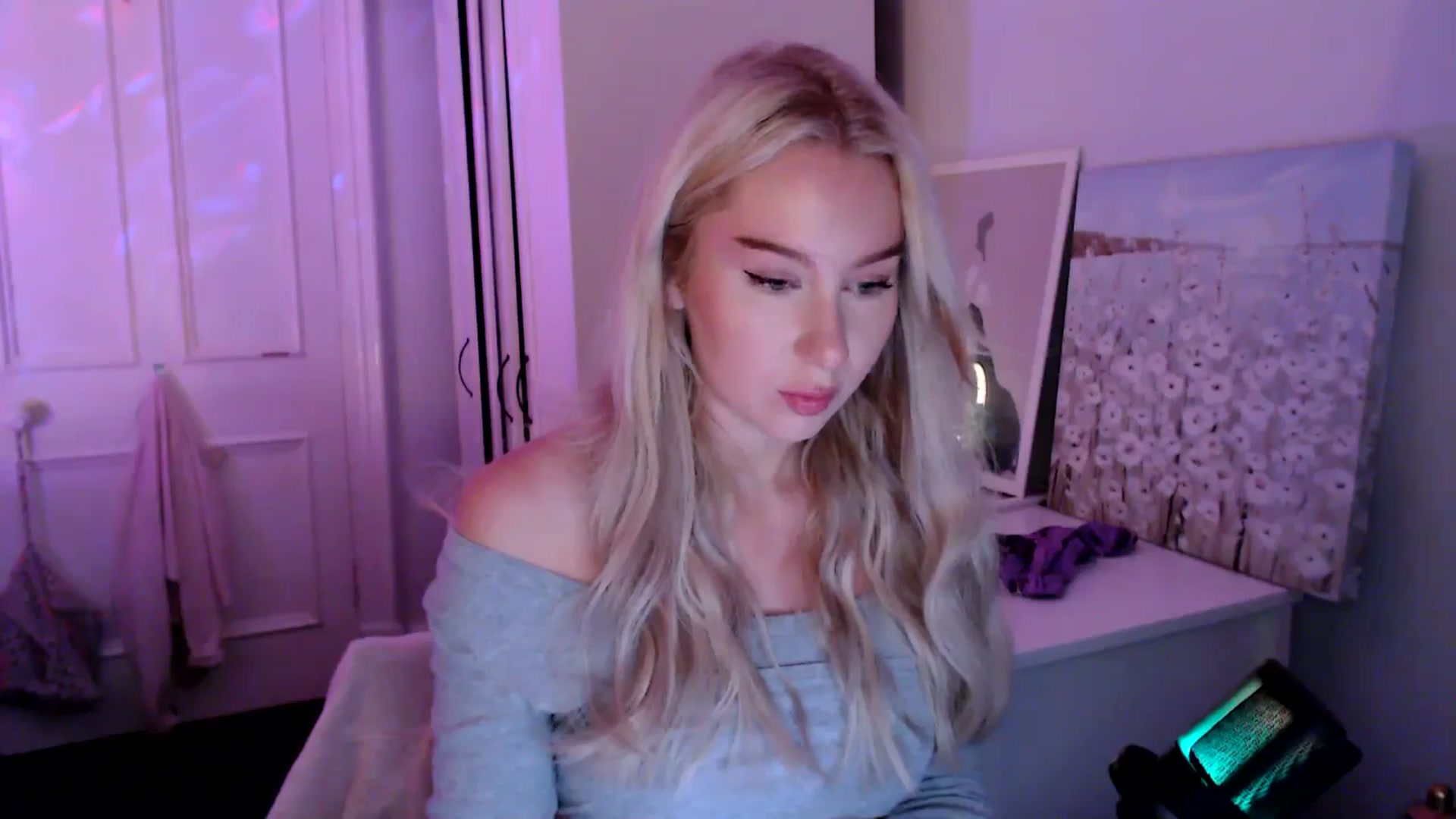 Gallery image thumbnail from British_Cutie's myfreecams stream on, 07/22/2025, 22:07 image 9 of 20