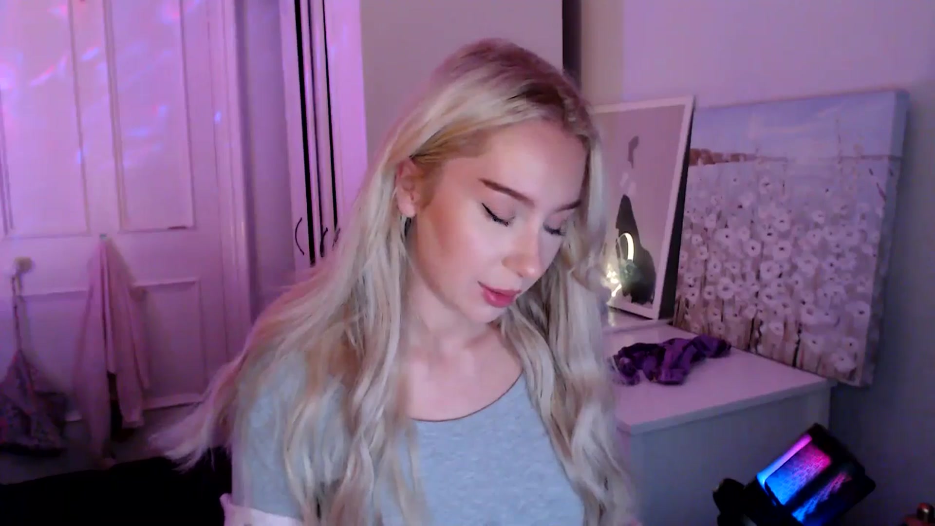 Gallery image thumbnail from British_Cutie's myfreecams stream on, 07/22/2025, 22:07 image 4 of 20