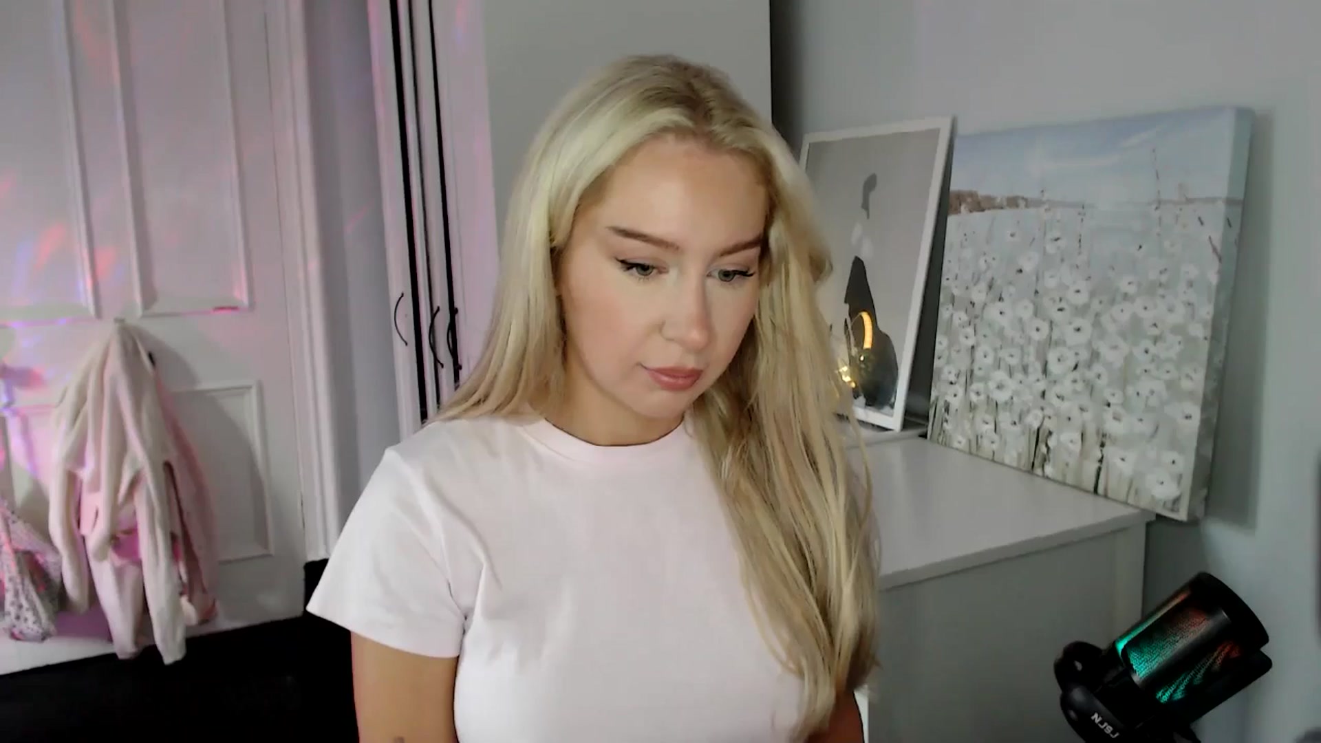 Gallery image thumbnail from British_Cutie's myfreecams stream on, 07/23/2025, 19:06 image 8 of 20