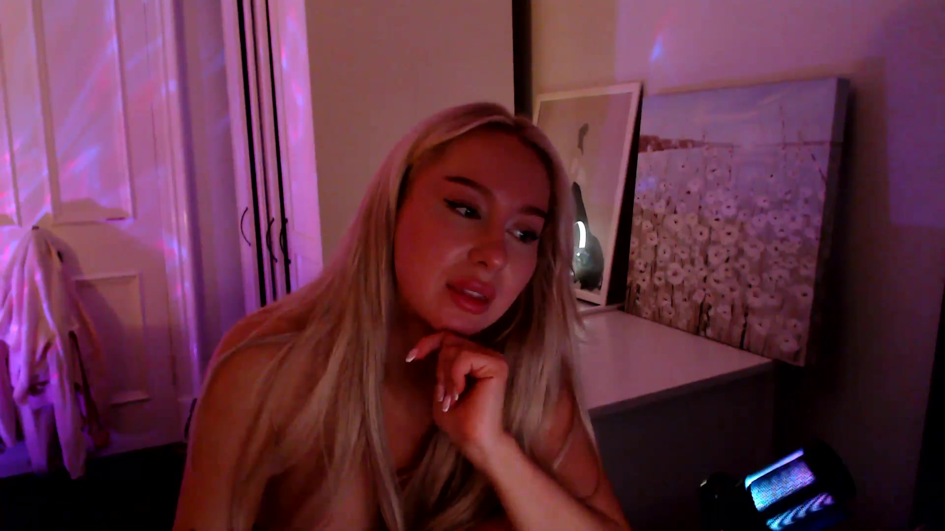 Gallery image thumbnail from British_Cutie's myfreecams stream on, 07/24/2025, 24:18 image 17 of 20