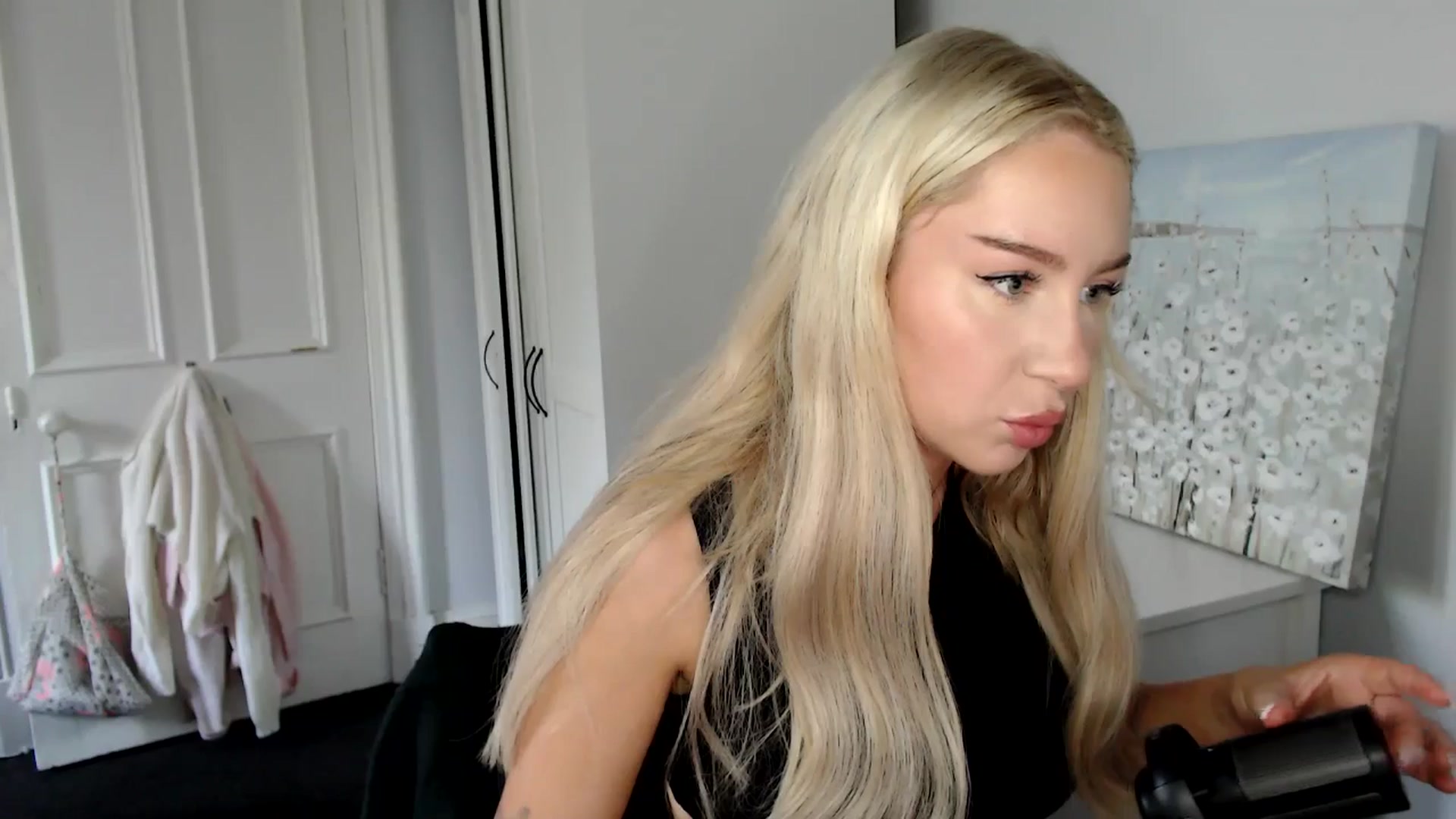Gallery image thumbnail from British_Cutie's myfreecams stream on, 07/24/2025, 16:59 image 4 of 20
