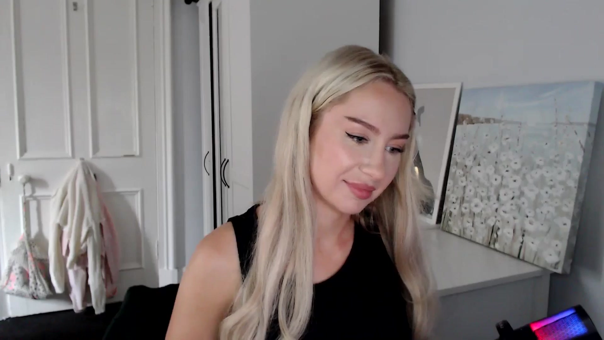 Gallery image thumbnail from British_Cutie's myfreecams stream on, 07/24/2025, 16:59 image 17 of 20