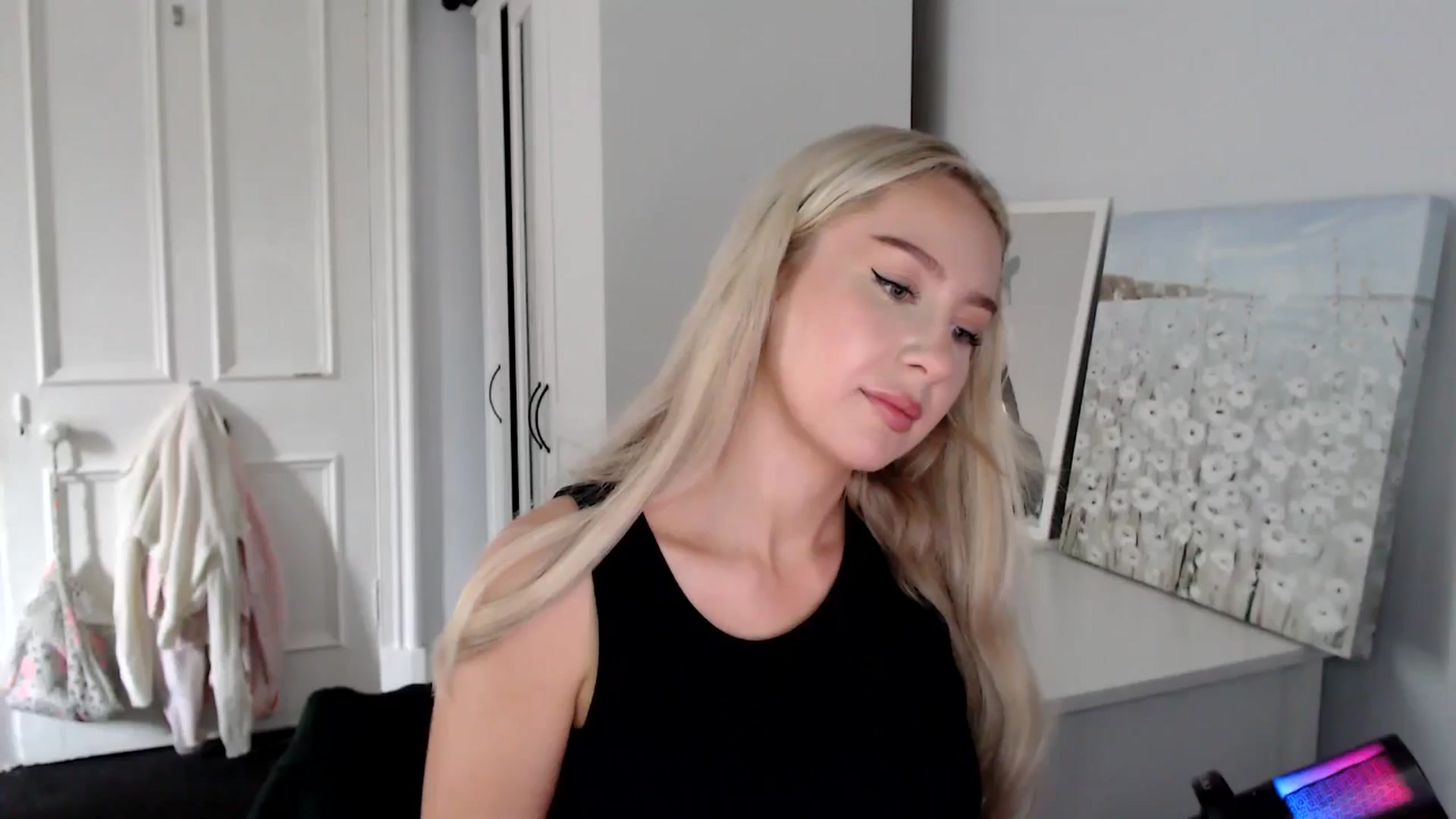 Gallery image thumbnail from British_Cutie's myfreecams stream on, 07/24/2025, 16:59 image 16 of 20