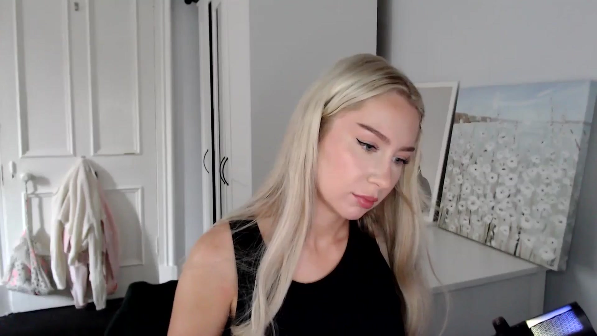 Gallery image thumbnail from British_Cutie's myfreecams stream on, 07/24/2025, 16:59 image 18 of 20