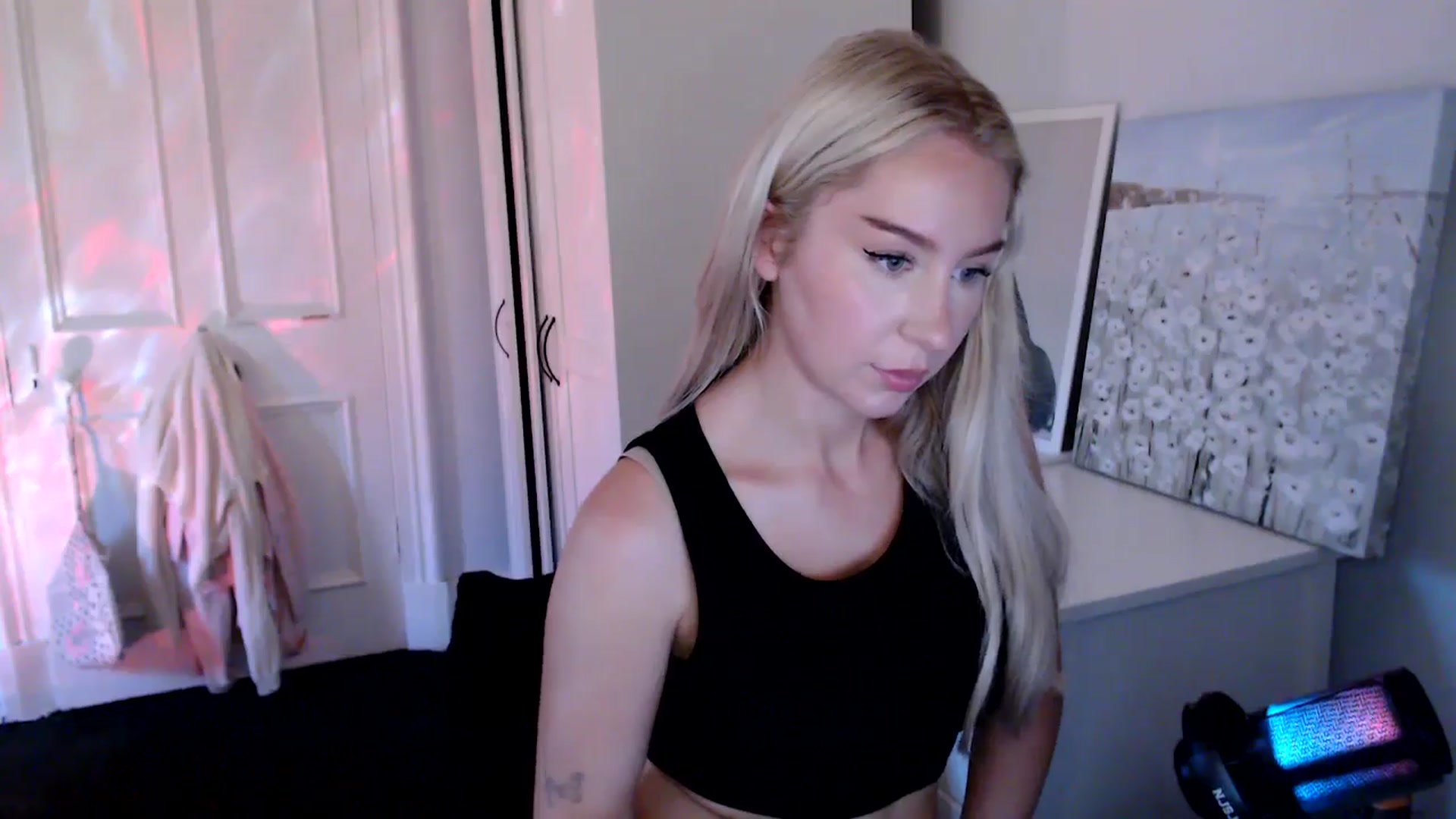 Gallery image thumbnail from British_Cutie's myfreecams stream on, 07/24/2025, 21:06 image 9 of 20