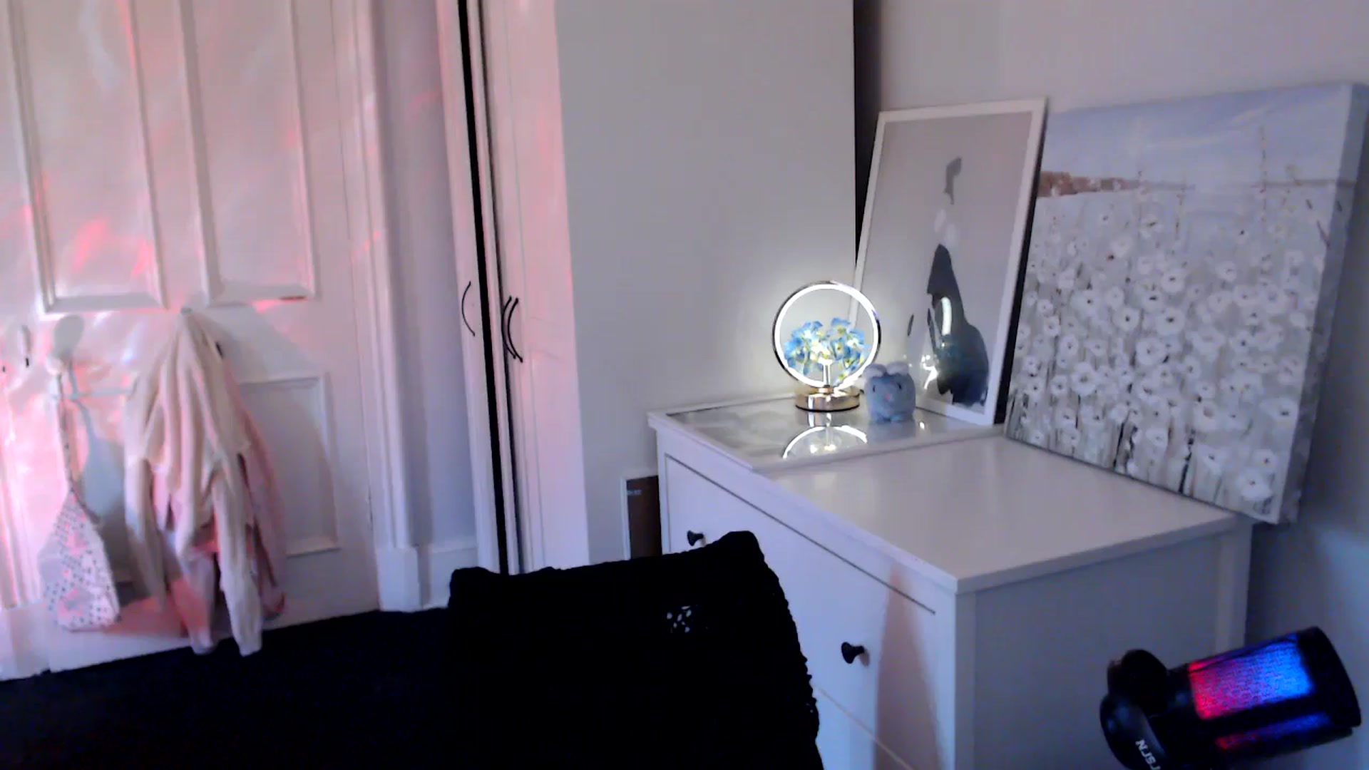 Gallery image thumbnail from British_Cutie's myfreecams stream on, 07/24/2025, 21:06 image 7 of 20