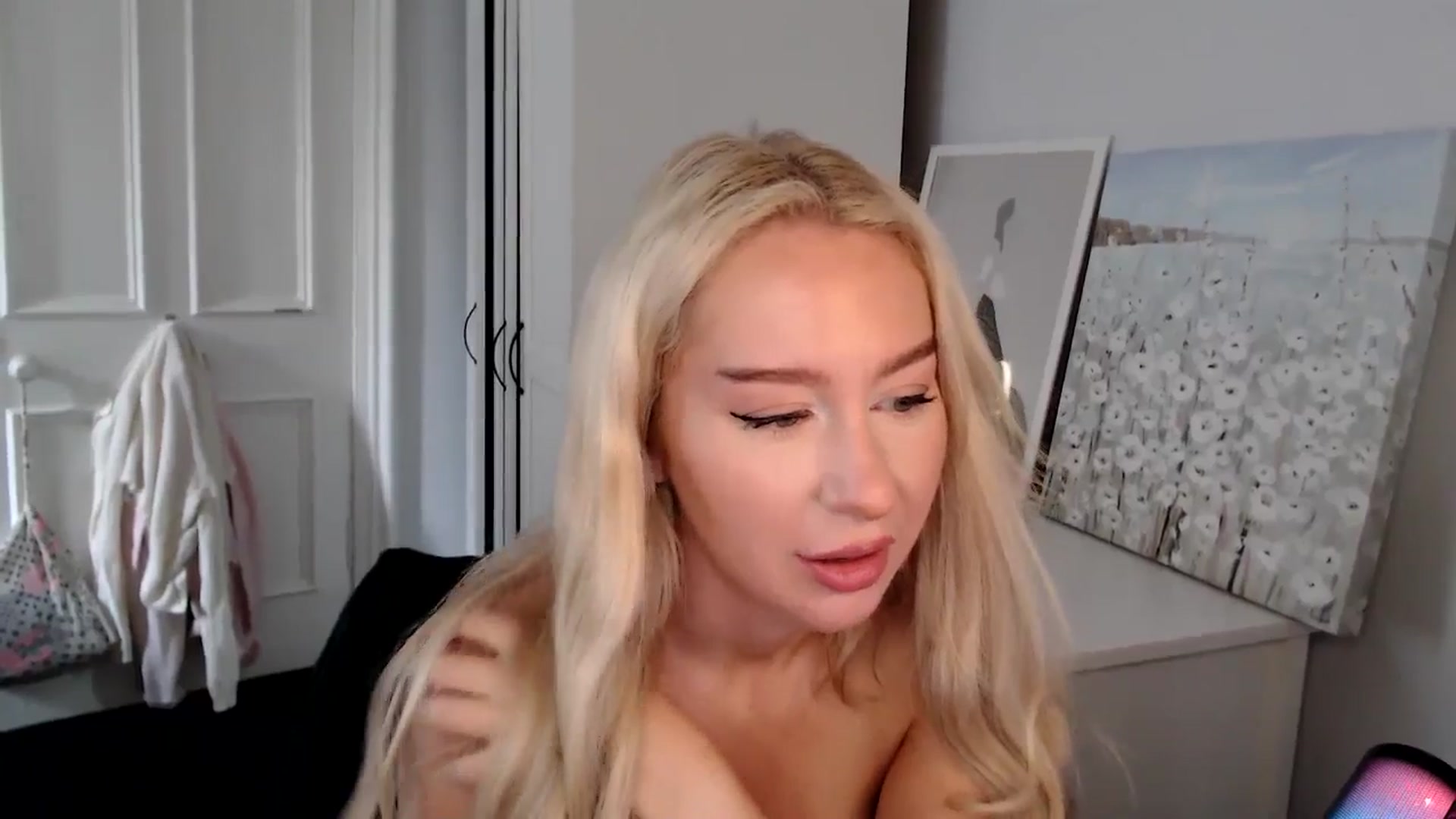 Gallery image thumbnail from British_Cutie's myfreecams stream on, 07/26/2025, 11:00 image 15 of 20