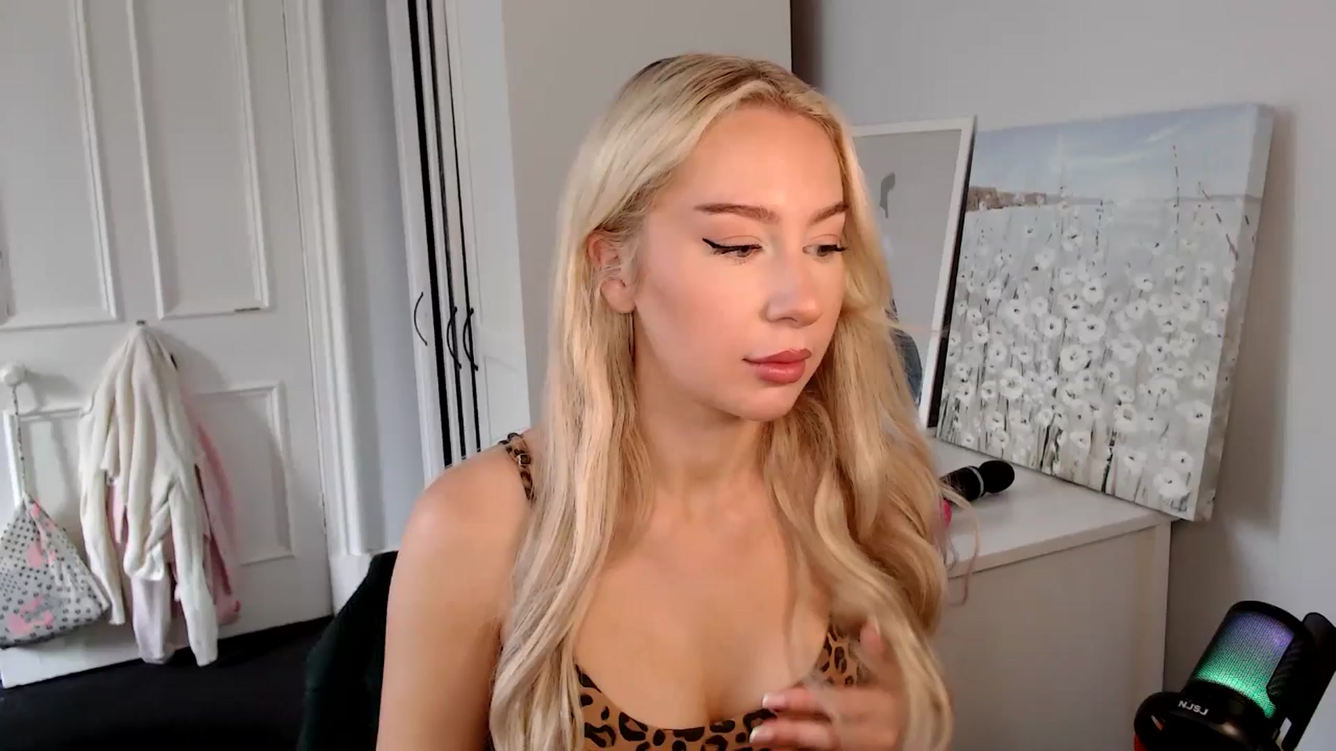 Gallery image thumbnail from British_Cutie's myfreecams stream on, 07/26/2025, 11:00 image 1 of 20