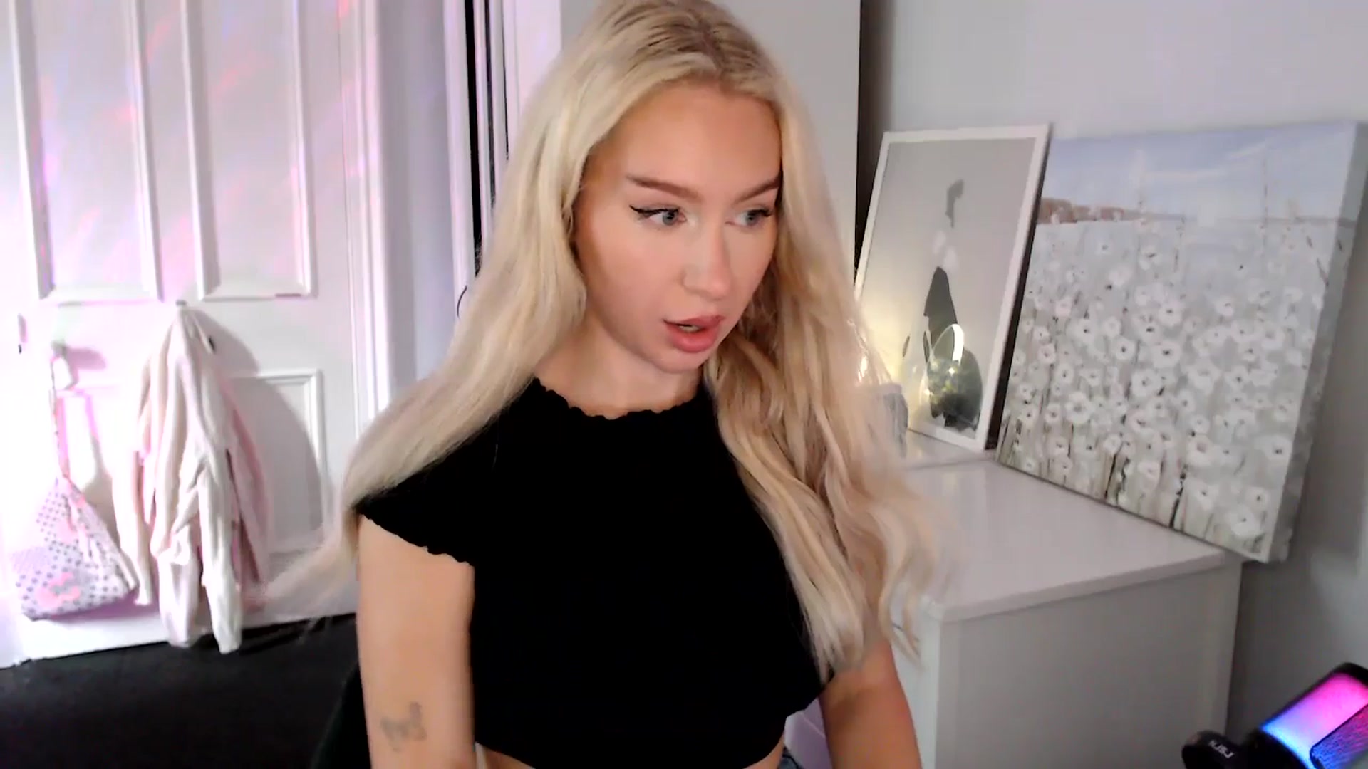 Gallery image thumbnail from British_Cutie's myfreecams stream on, 07/26/2025, 15:43 image 7 of 20