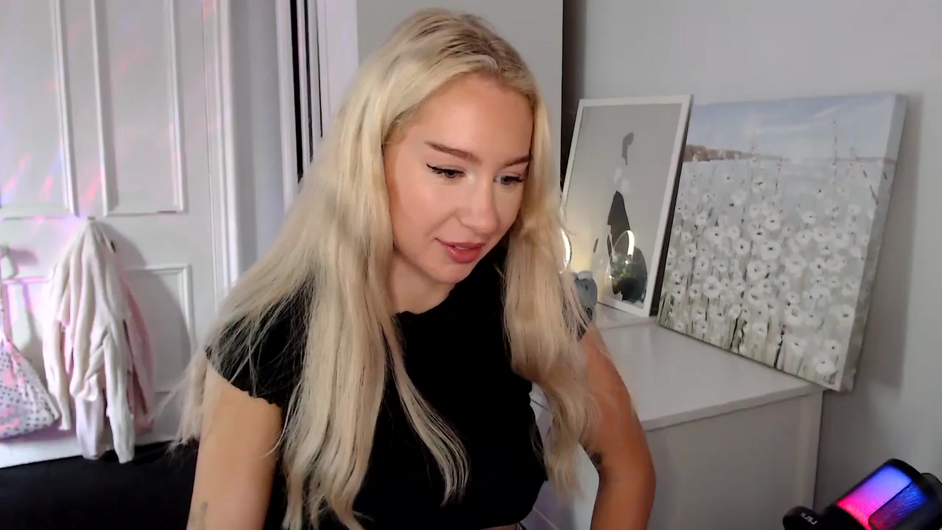Gallery image thumbnail from British_Cutie's myfreecams stream on, 07/26/2025, 15:43 image 10 of 20