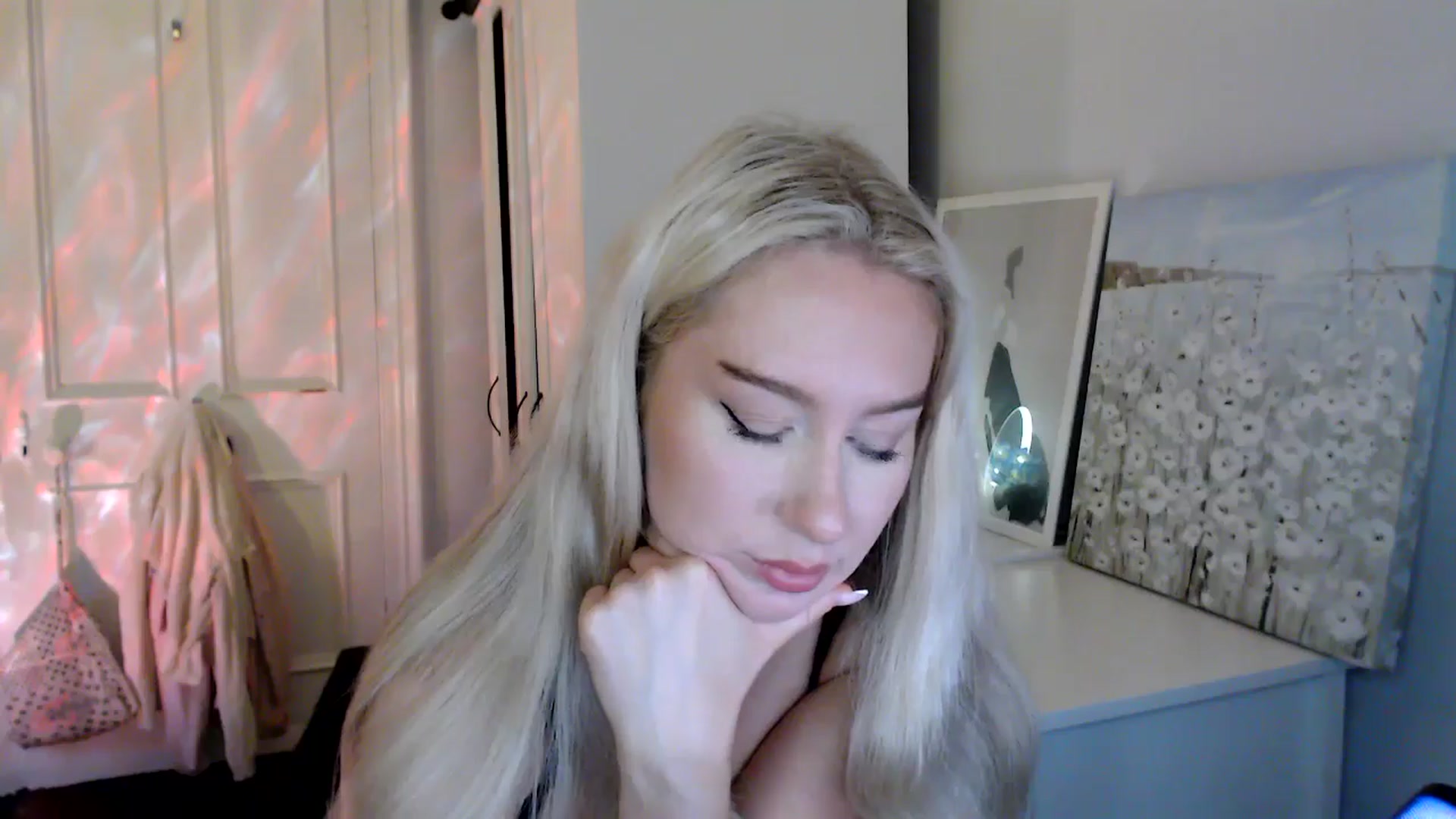 Gallery image thumbnail from British_Cutie's myfreecams stream on, 07/26/2025, 21:16 image 10 of 20