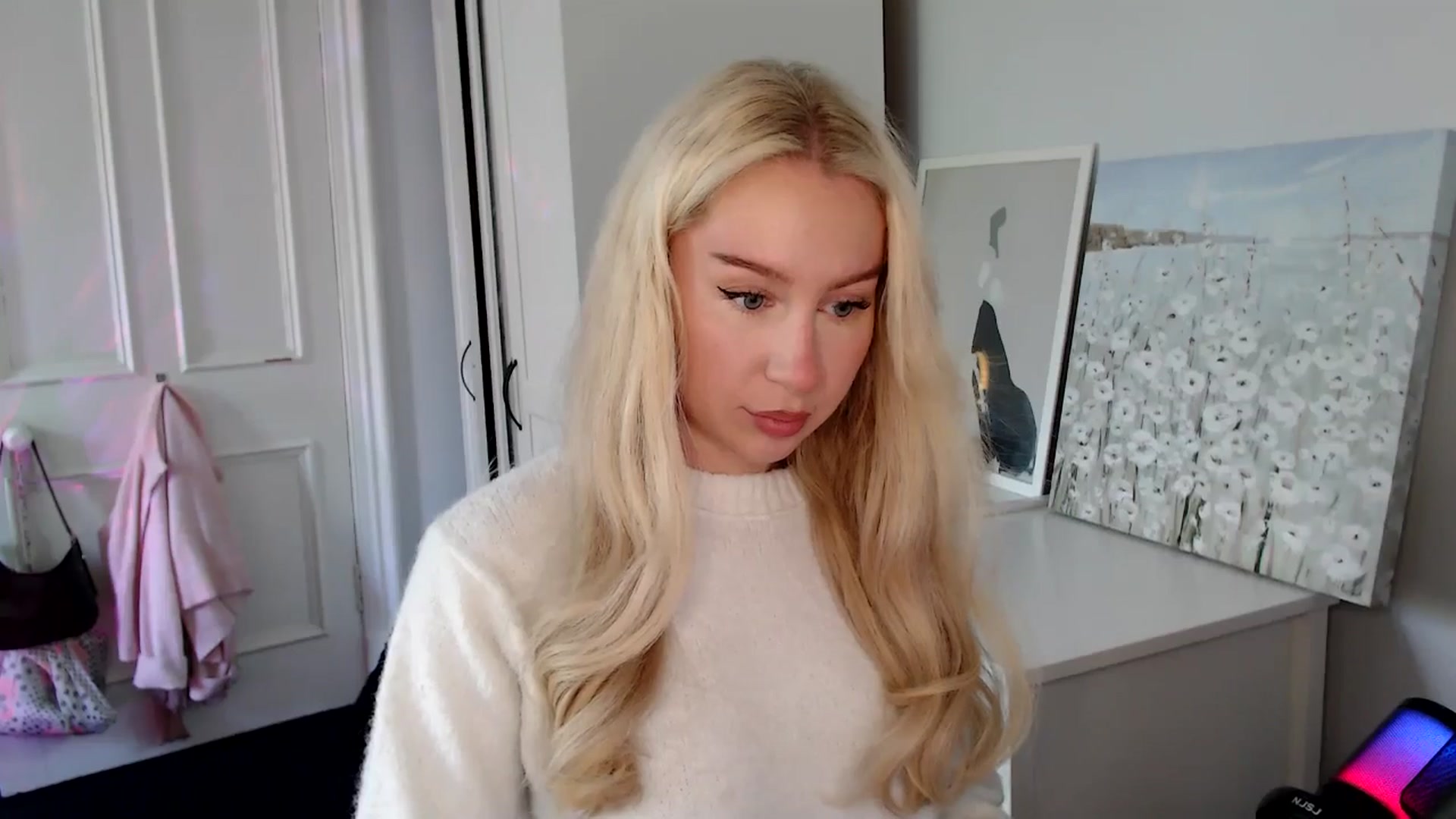 Gallery image thumbnail from British_Cutie's myfreecams stream on, 08/02/2025, 12:15 image 11 of 20