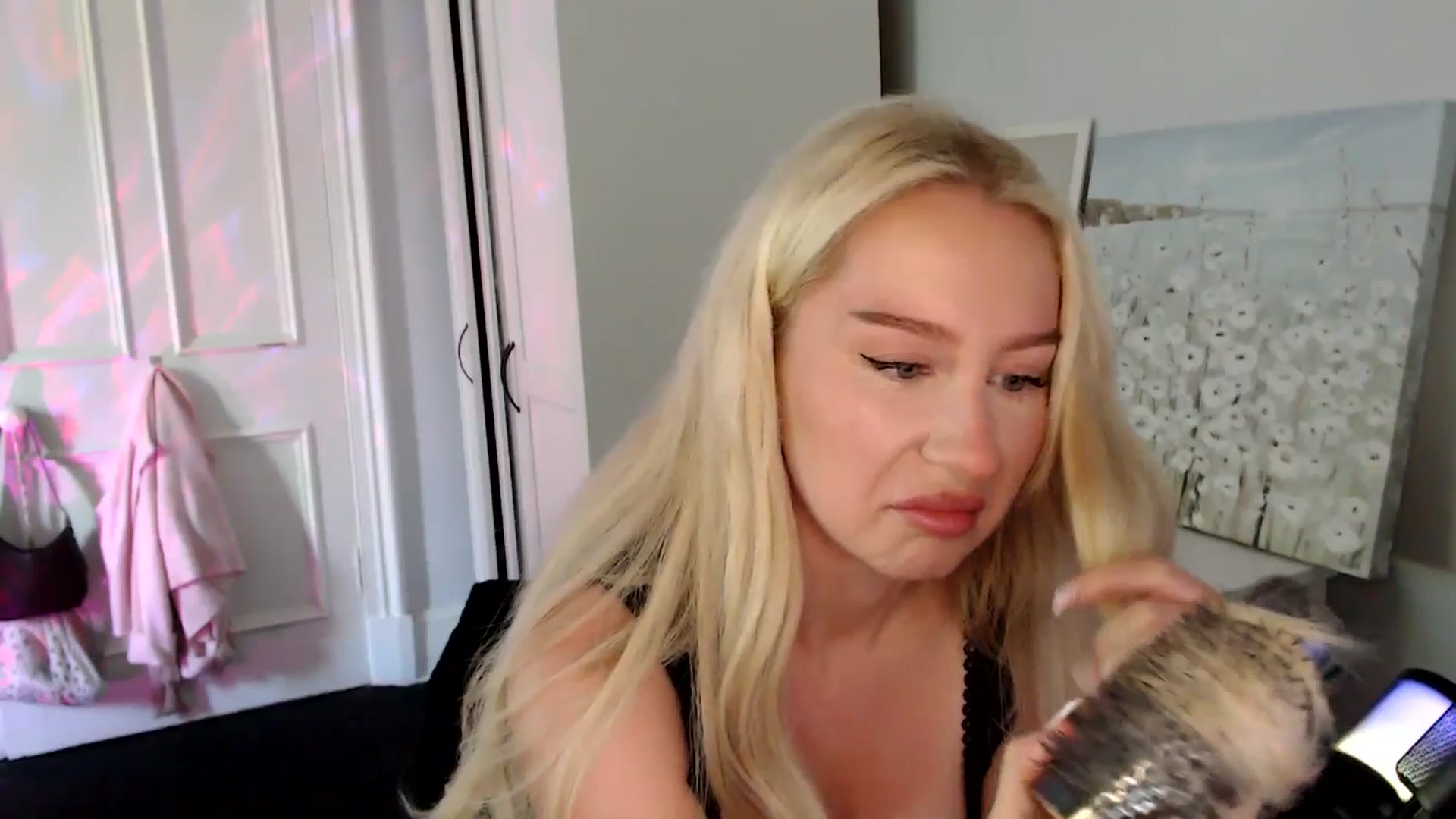 Gallery image thumbnail from British_Cutie's myfreecams stream on, 08/02/2025, 13:03 image 7 of 20