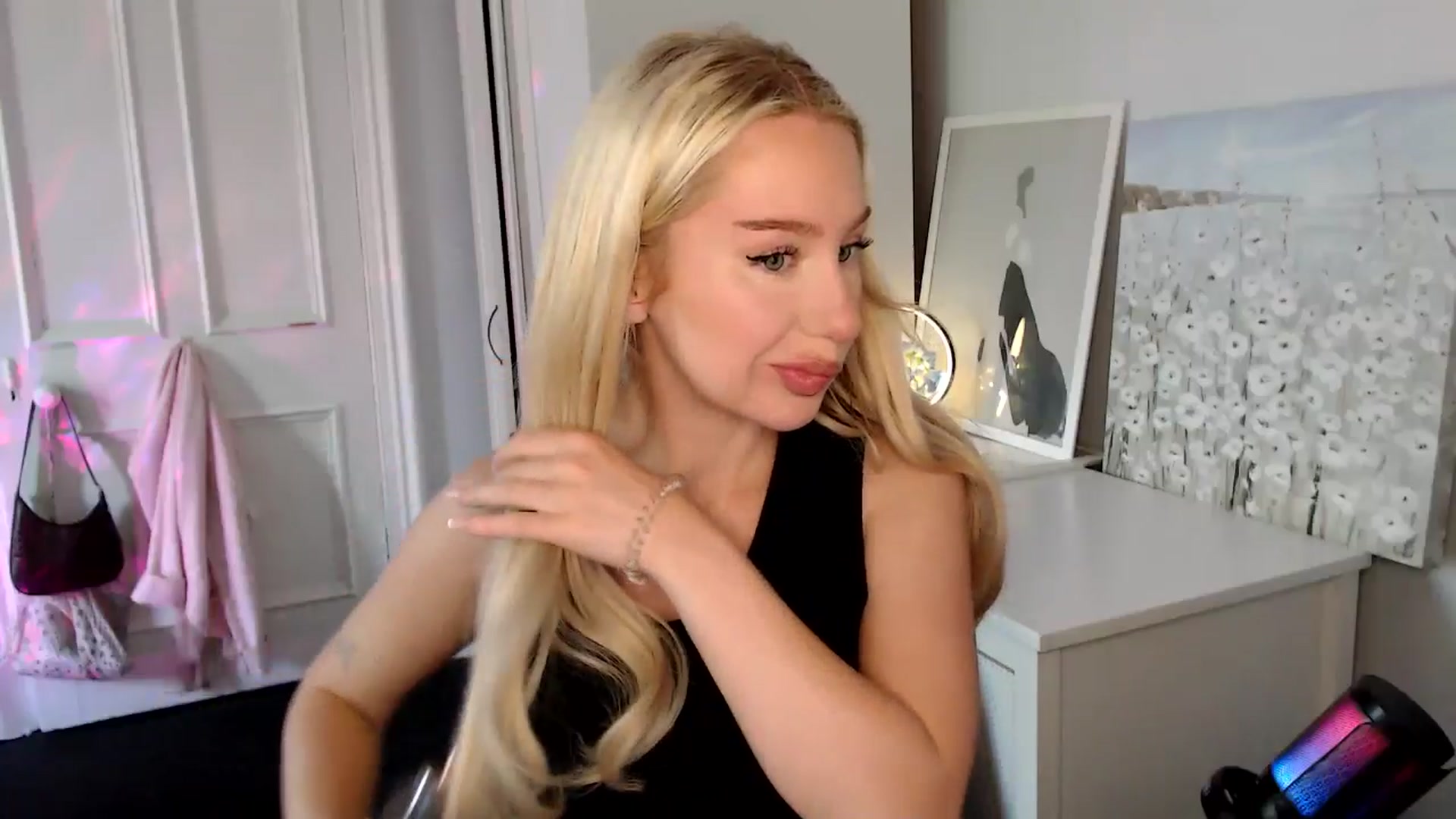 Gallery image thumbnail from British_Cutie's myfreecams stream on, 08/03/2025, 13:07 image 2 of 20