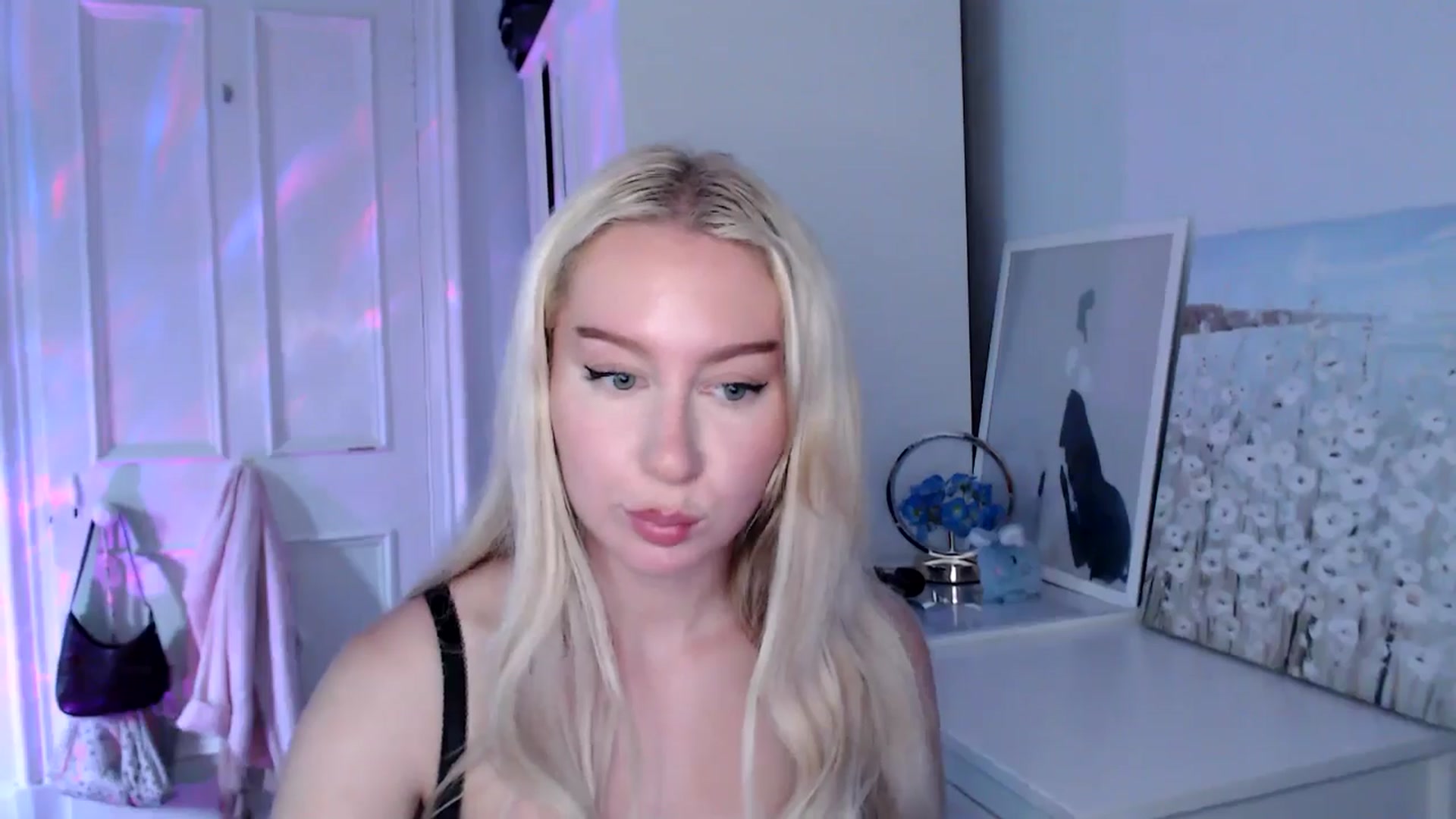 Gallery image thumbnail from British_Cutie's myfreecams stream on, 08/03/2025, 17:57 image 3 of 20