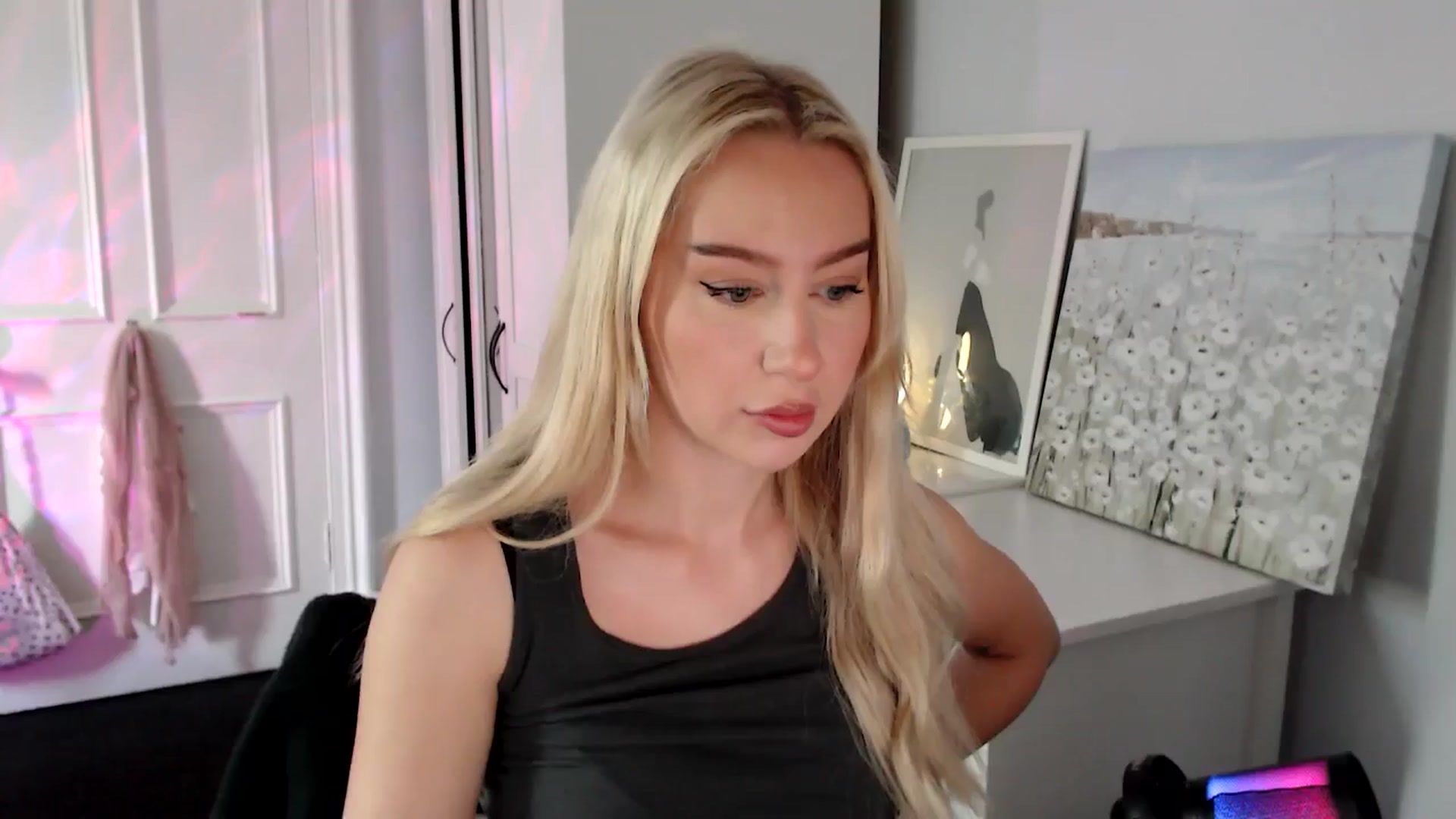 Gallery image thumbnail from British_Cutie's myfreecams stream on, 08/05/2025, 11:44 image 5 of 20