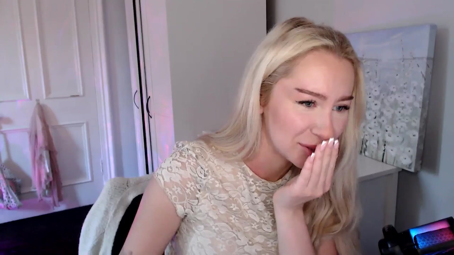 Gallery image thumbnail from British_Cutie's myfreecams stream on, 08/06/2025, 18:06 image 6 of 20