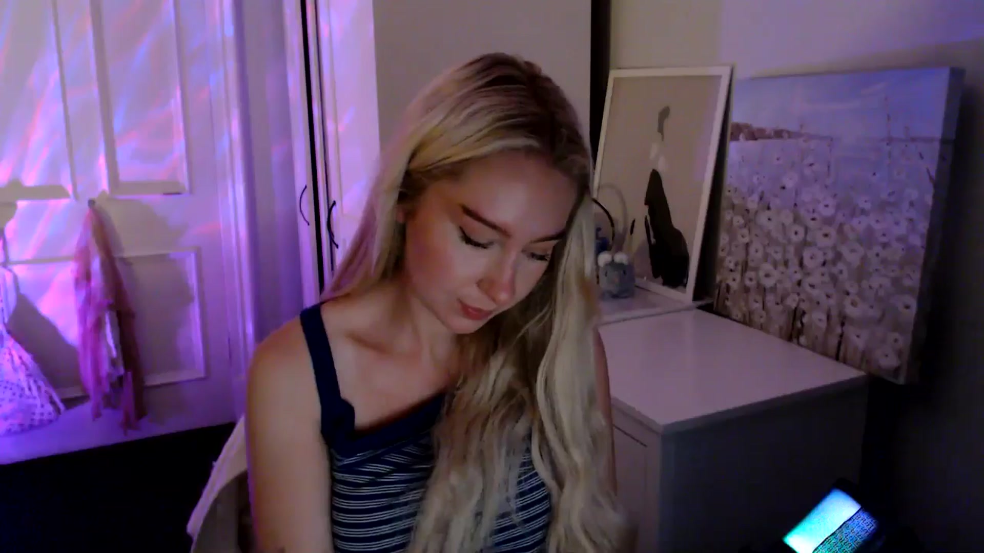 Gallery image thumbnail from British_Cutie's myfreecams stream on, 08/06/2025, 21:50 image 20 of 20