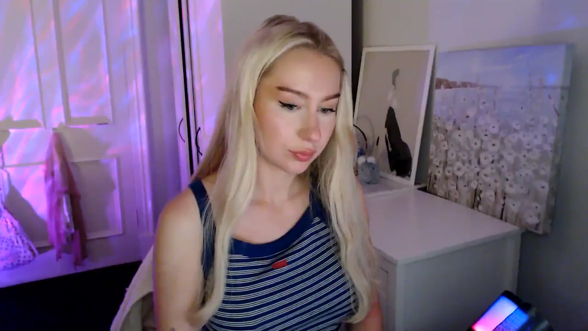 Gallery image thumbnail from British_Cutie's myfreecams stream on, 08/06/2025, 21:50 image 13 of 20