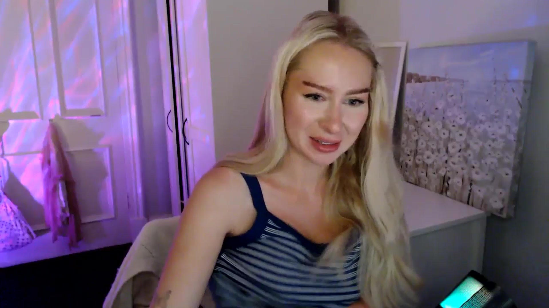 Gallery image thumbnail from British_Cutie's myfreecams stream on, 08/06/2025, 21:50 image 10 of 20