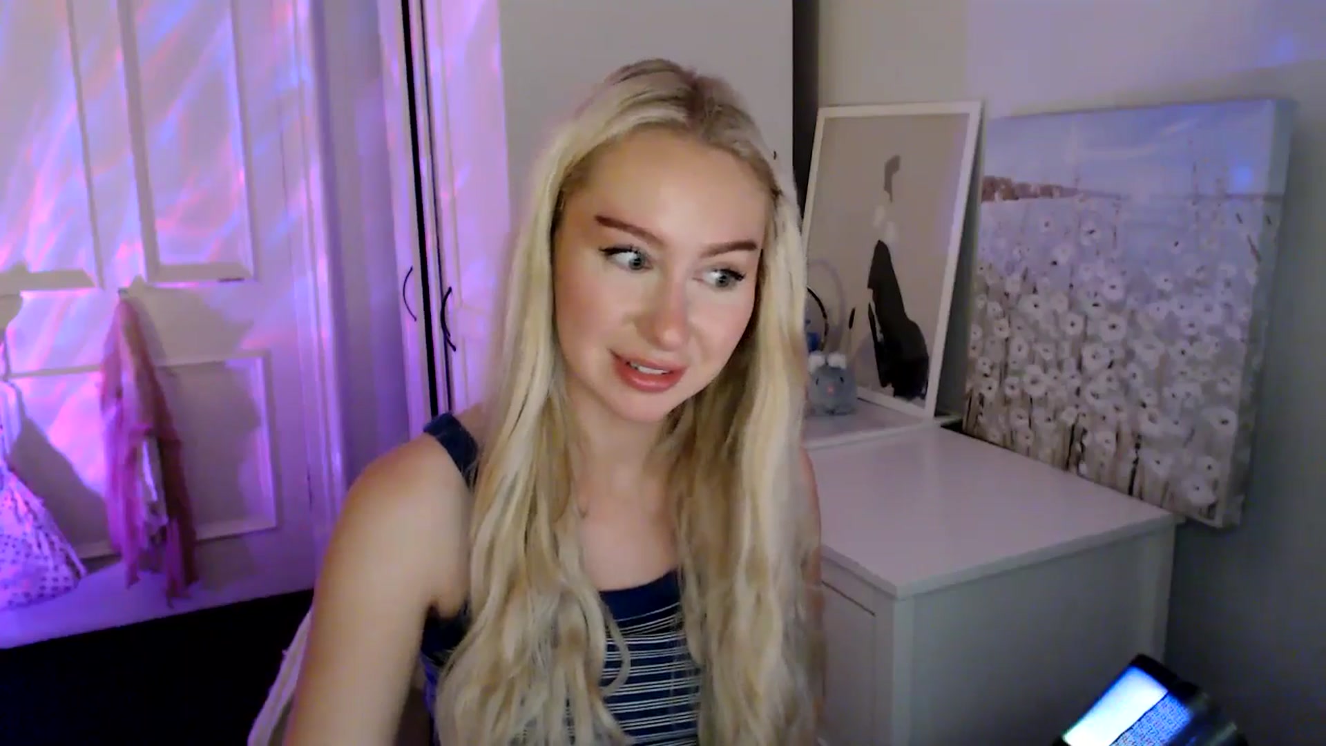 Gallery image thumbnail from British_Cutie's myfreecams stream on, 08/06/2025, 21:50 image 6 of 20