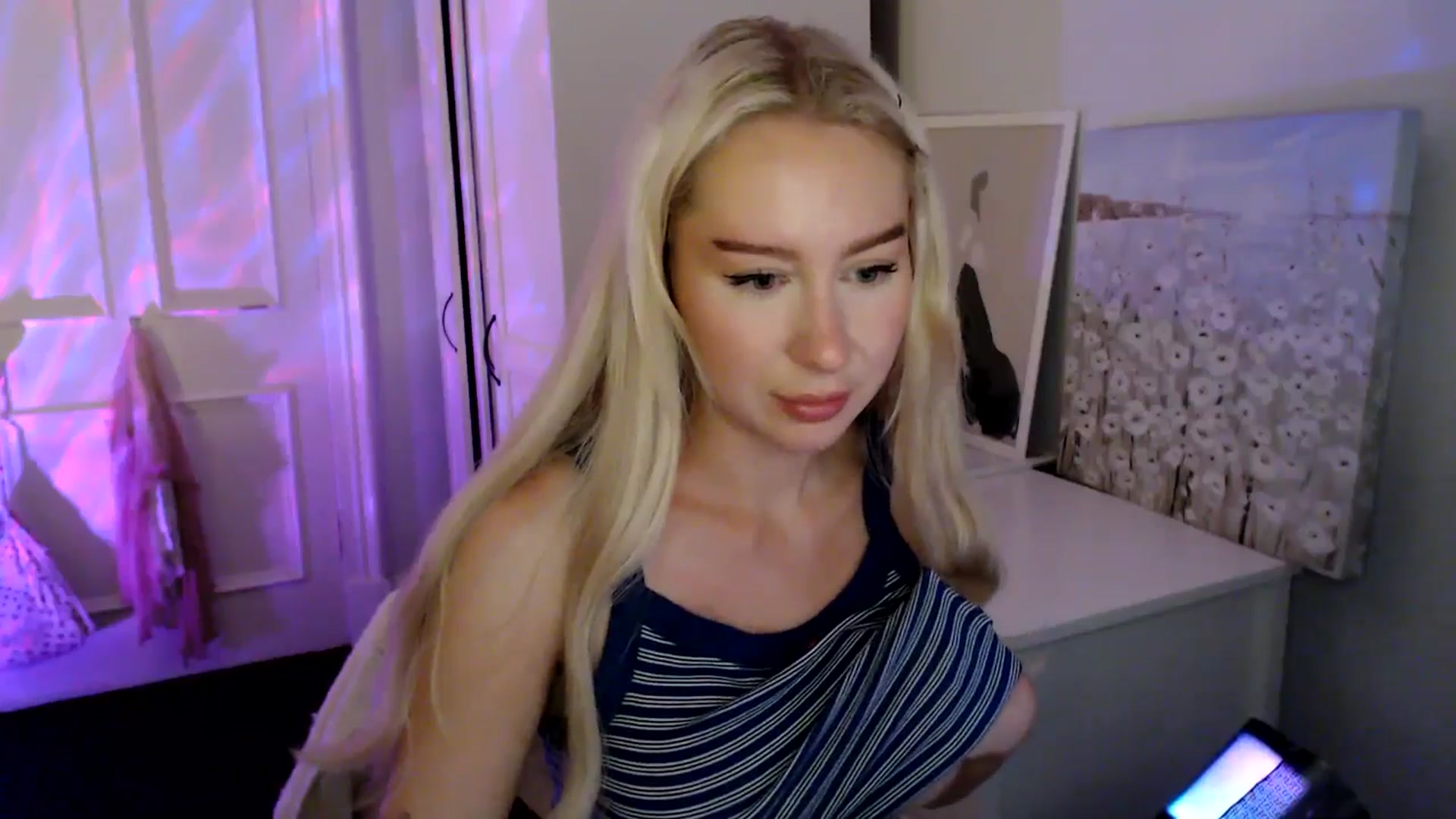 Gallery image thumbnail from British_Cutie's myfreecams stream on, 08/06/2025, 21:50 image 12 of 20