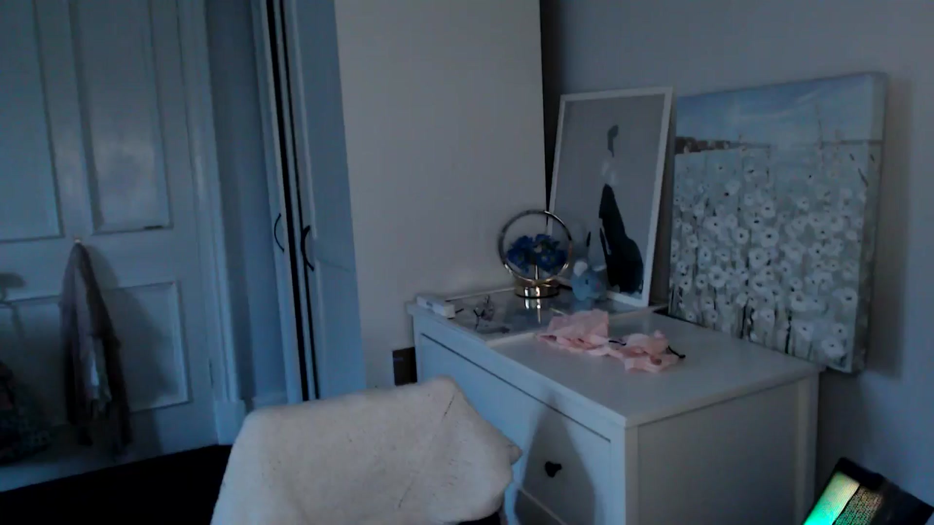 Gallery image thumbnail from British_Cutie's myfreecams stream on, 08/07/2025, 19:54 image 19 of 20