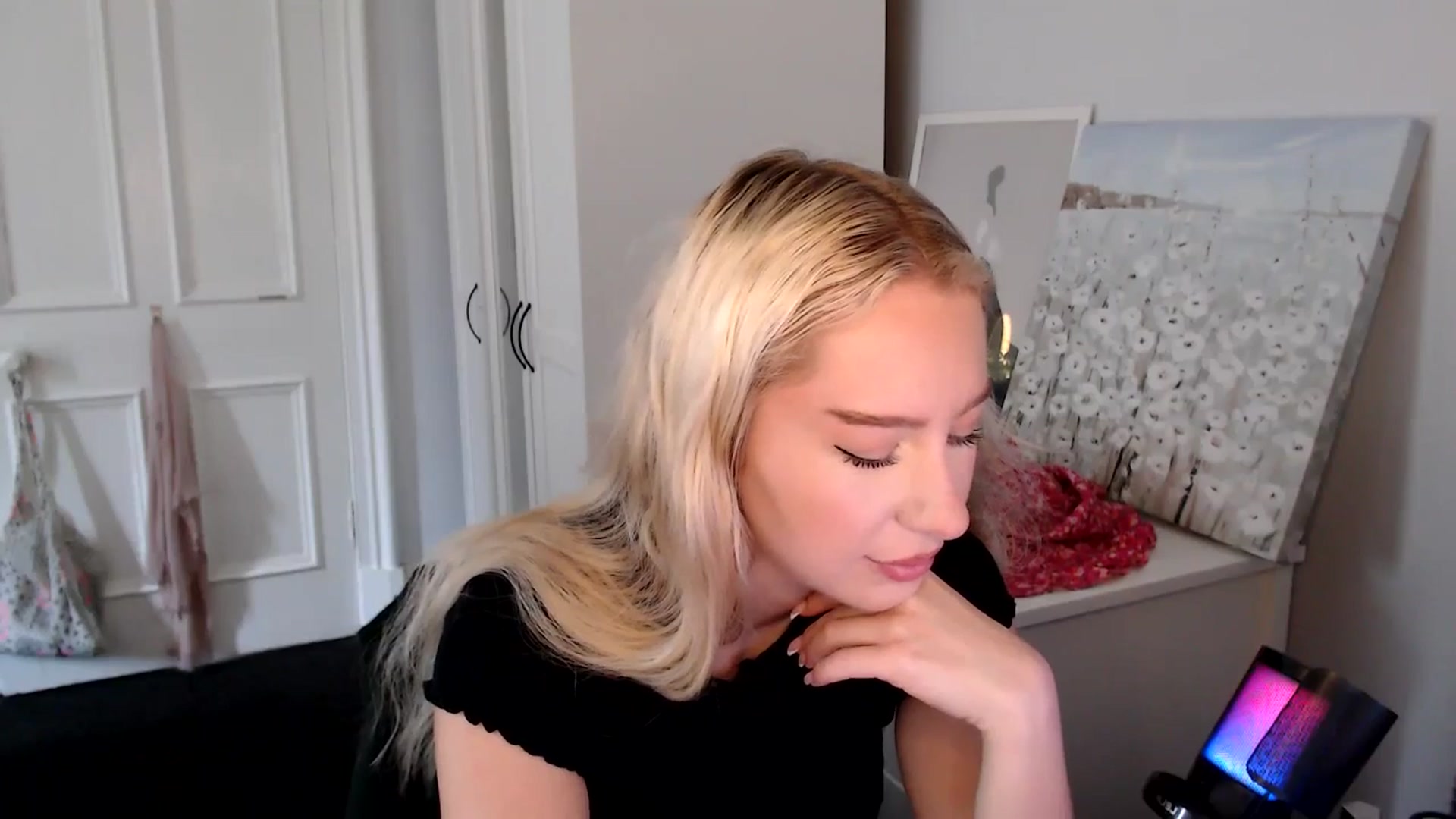 Gallery image thumbnail from British_Cutie's myfreecams stream on, 08/12/2025, 09:35 image 20 of 20